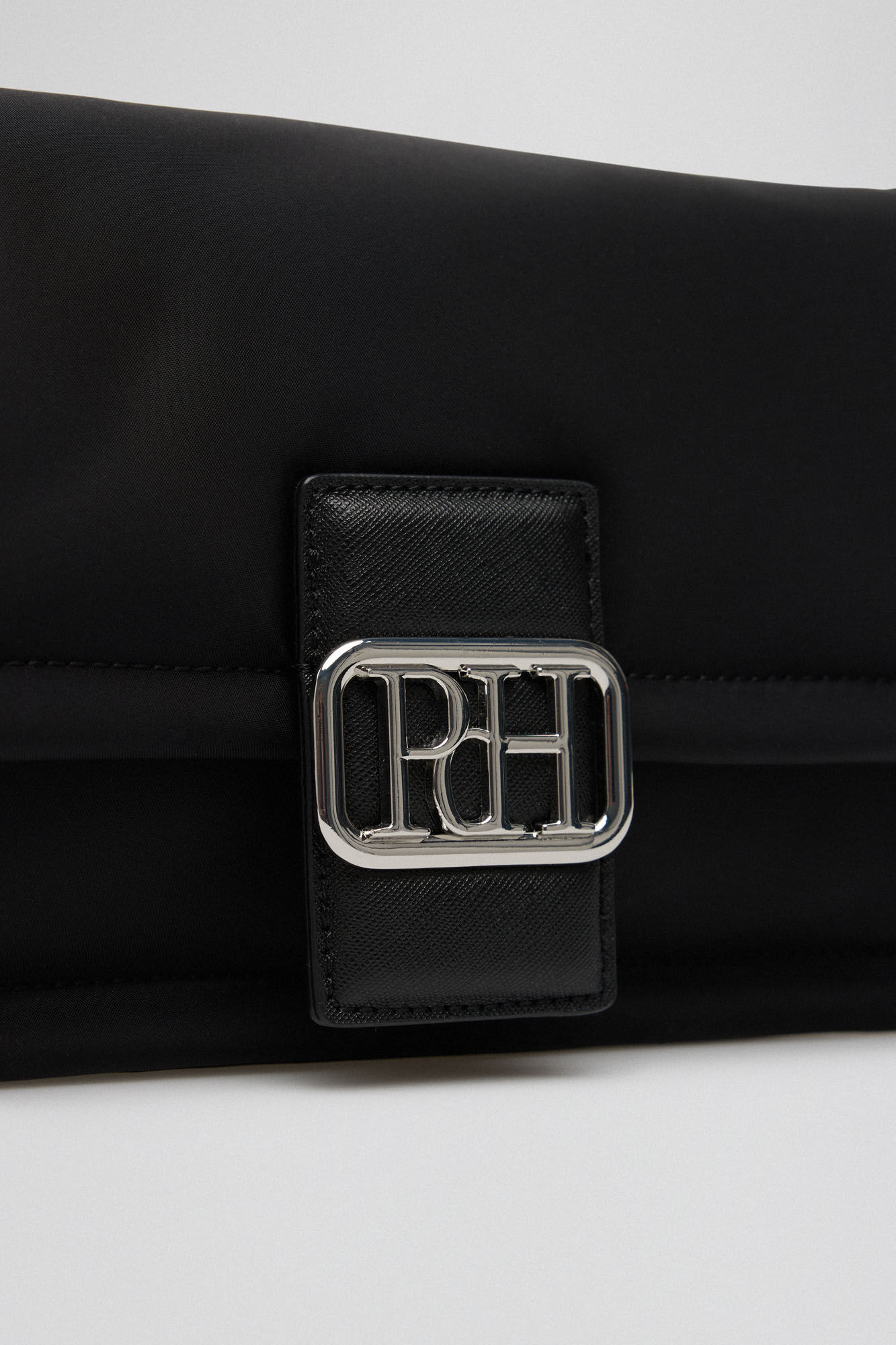 Pedro del Hierro Bolso baguette nylon Negro