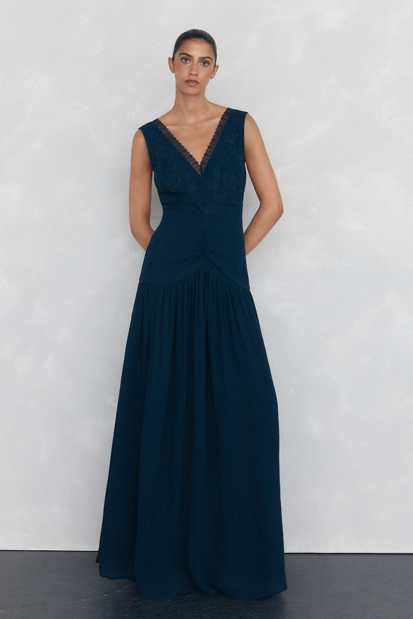 Pedro del Hierro Vestido longo e flu&iacute;do de renda Azul