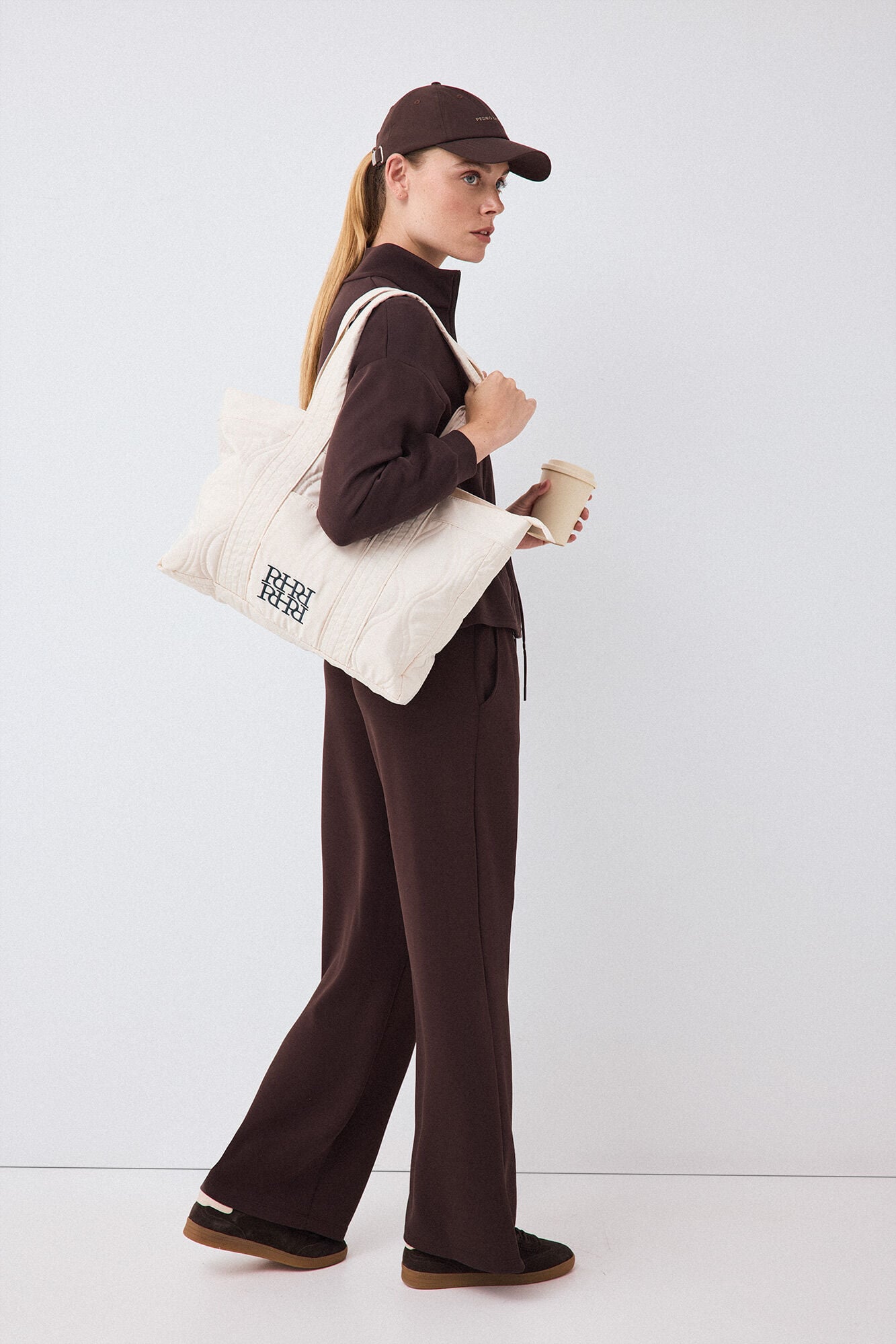 Pedro del Hierro Puffer nylon handbag Beige