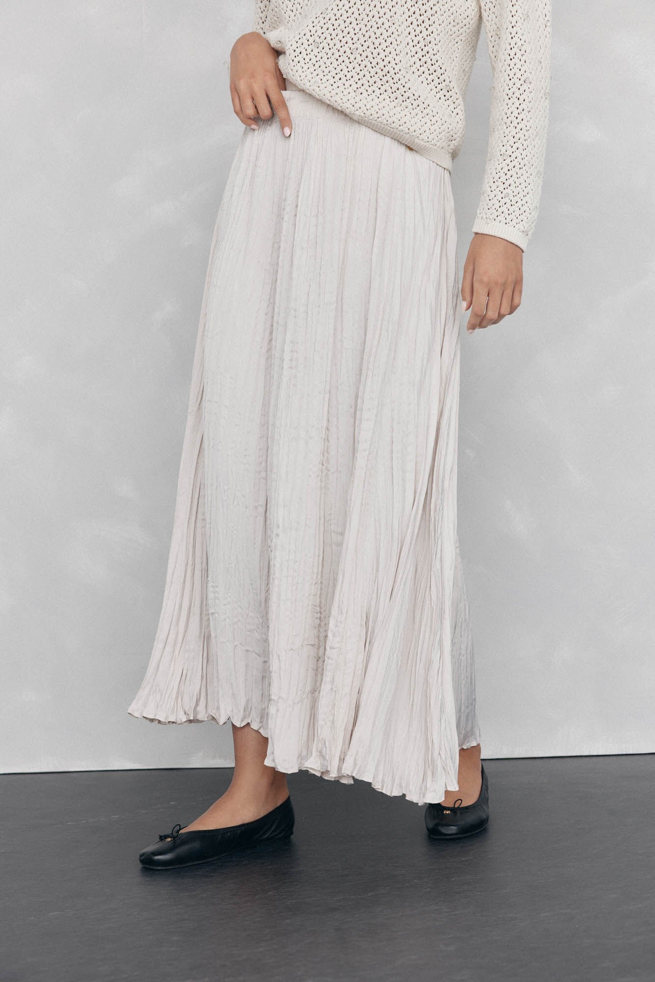 Pedro del Hierro Satin pleated skirt