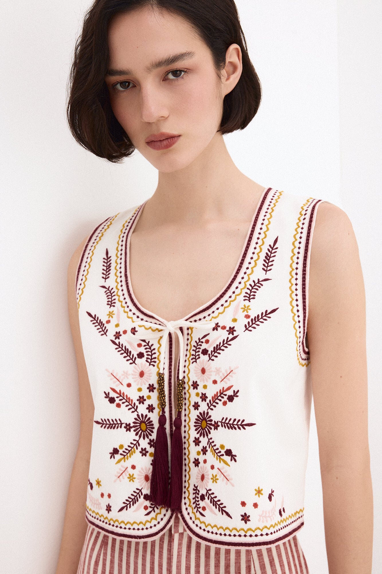 Pedro del Hierro Multicoloured embroidered gilet