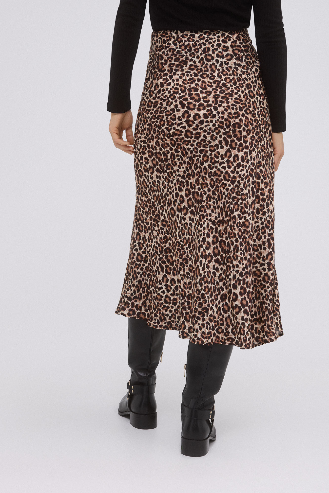 Pedro del Hierro Animal print satin skirt. Brown