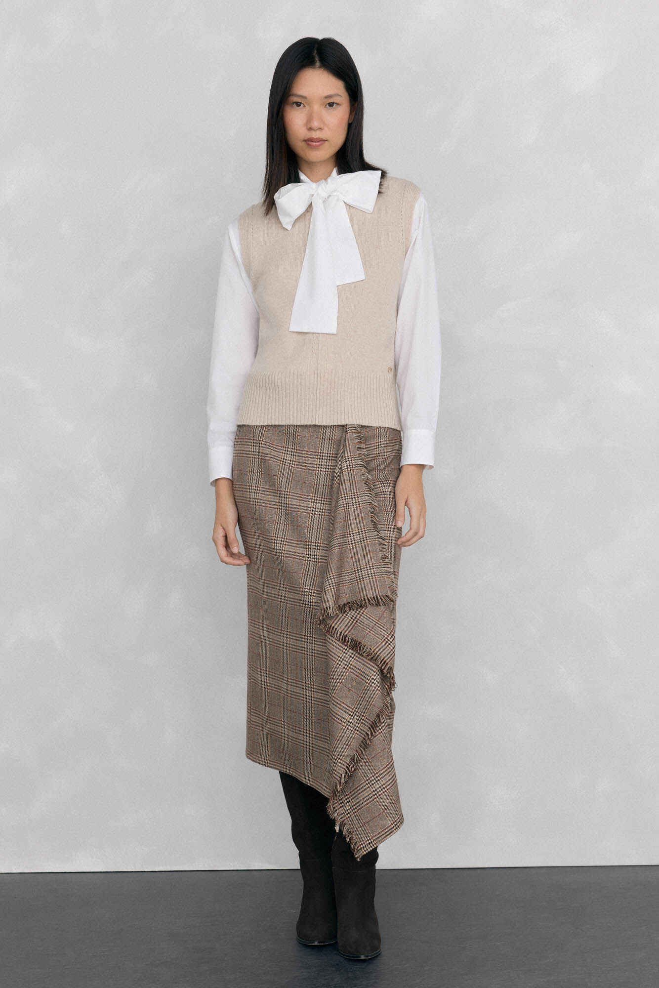 Pedro del Hierro Chaleco de punto lana calados Beige