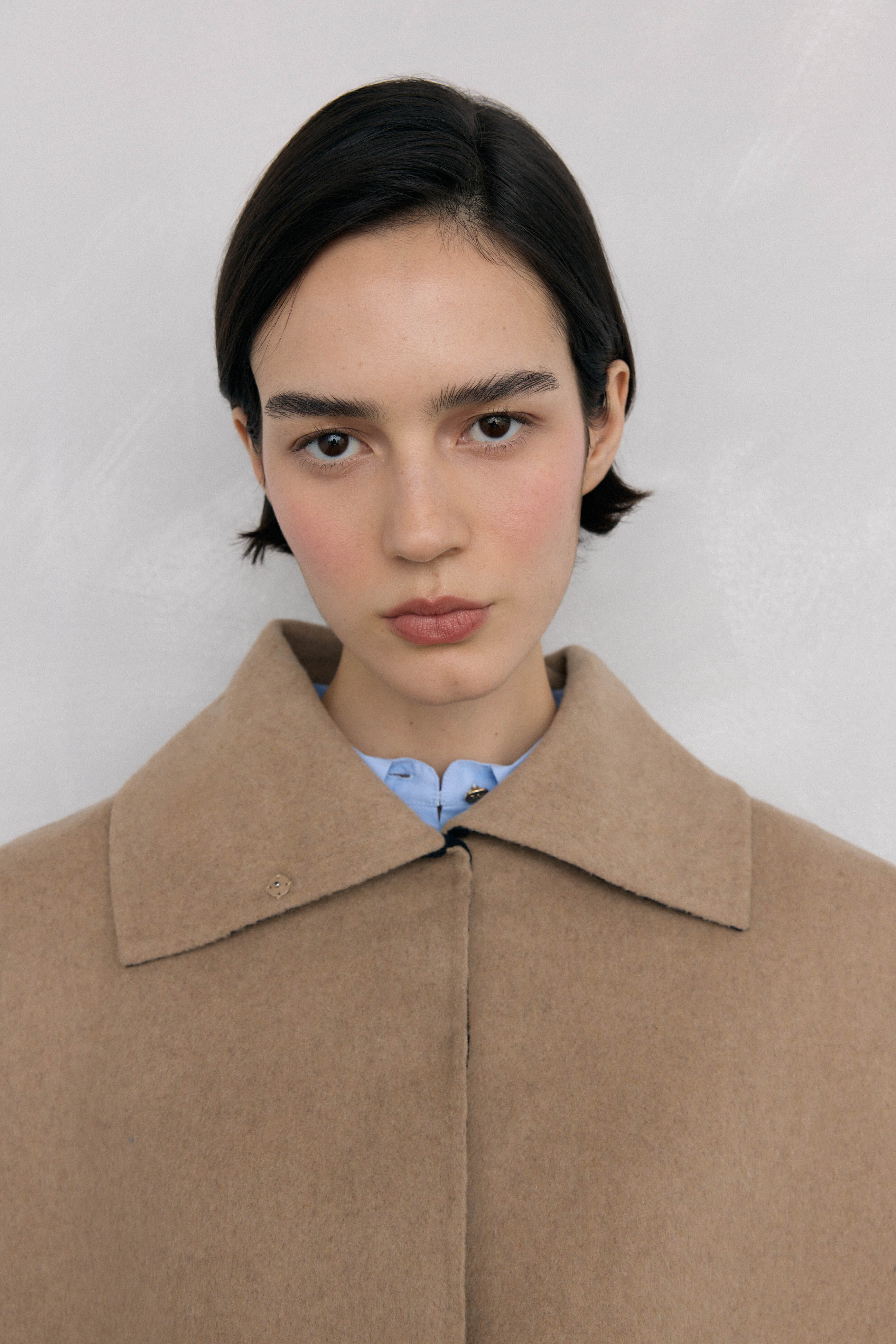 Pedro del Hierro Capa midi flecos Beige