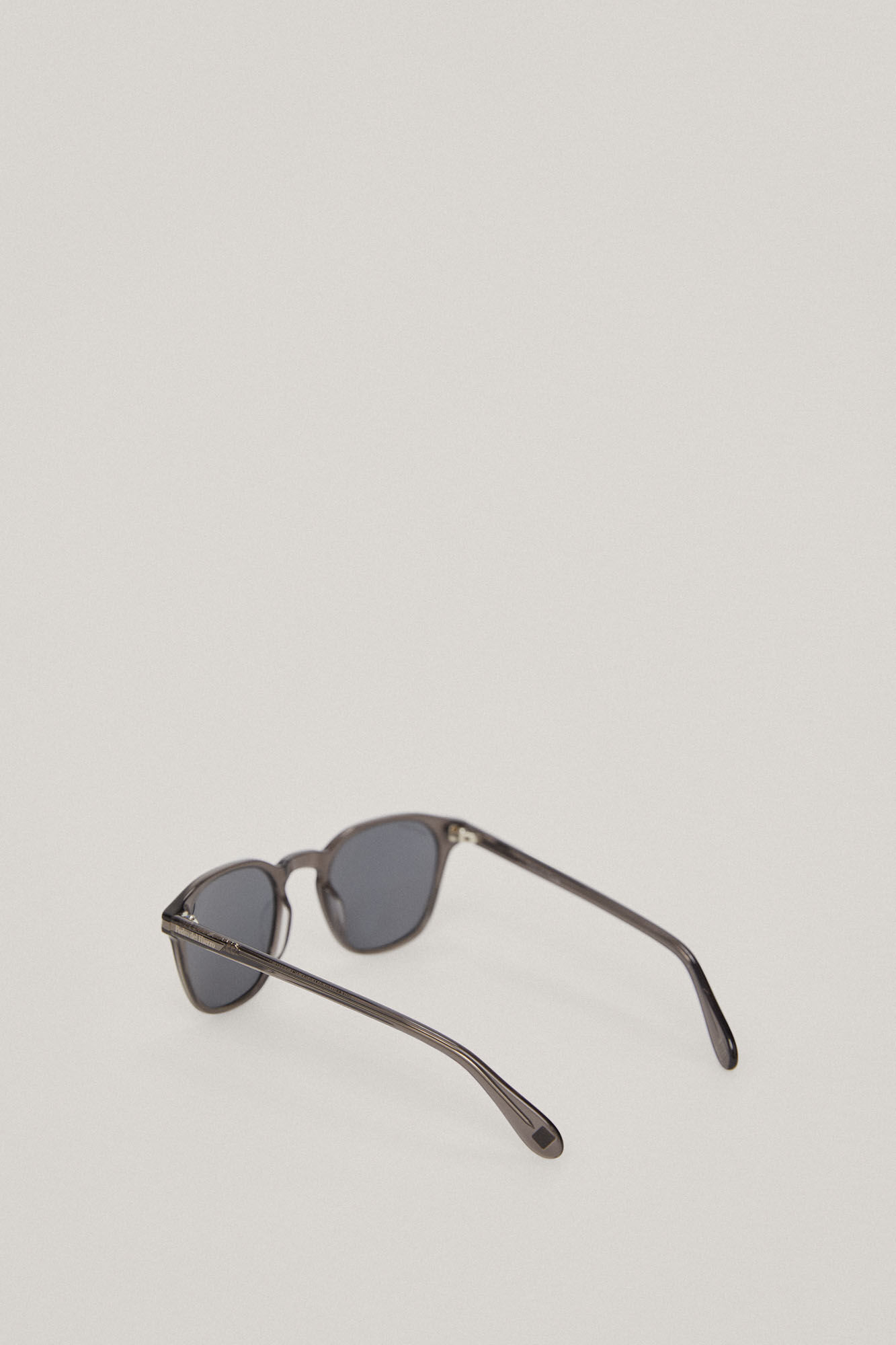 Pedro del Hierro Gafas sol hombre round square Grey
