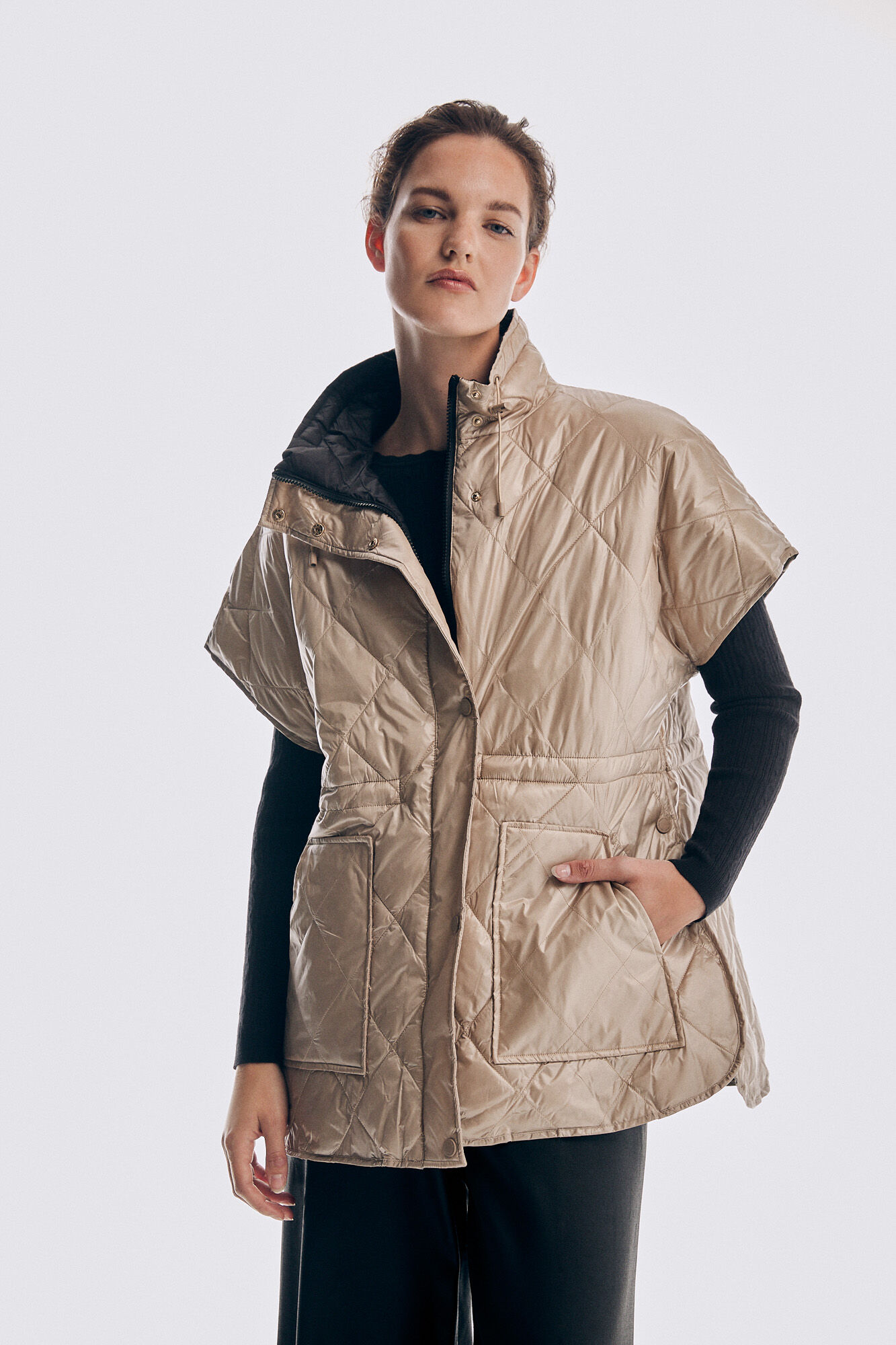 Pedro del Hierro Reversible technical poncho Ecru