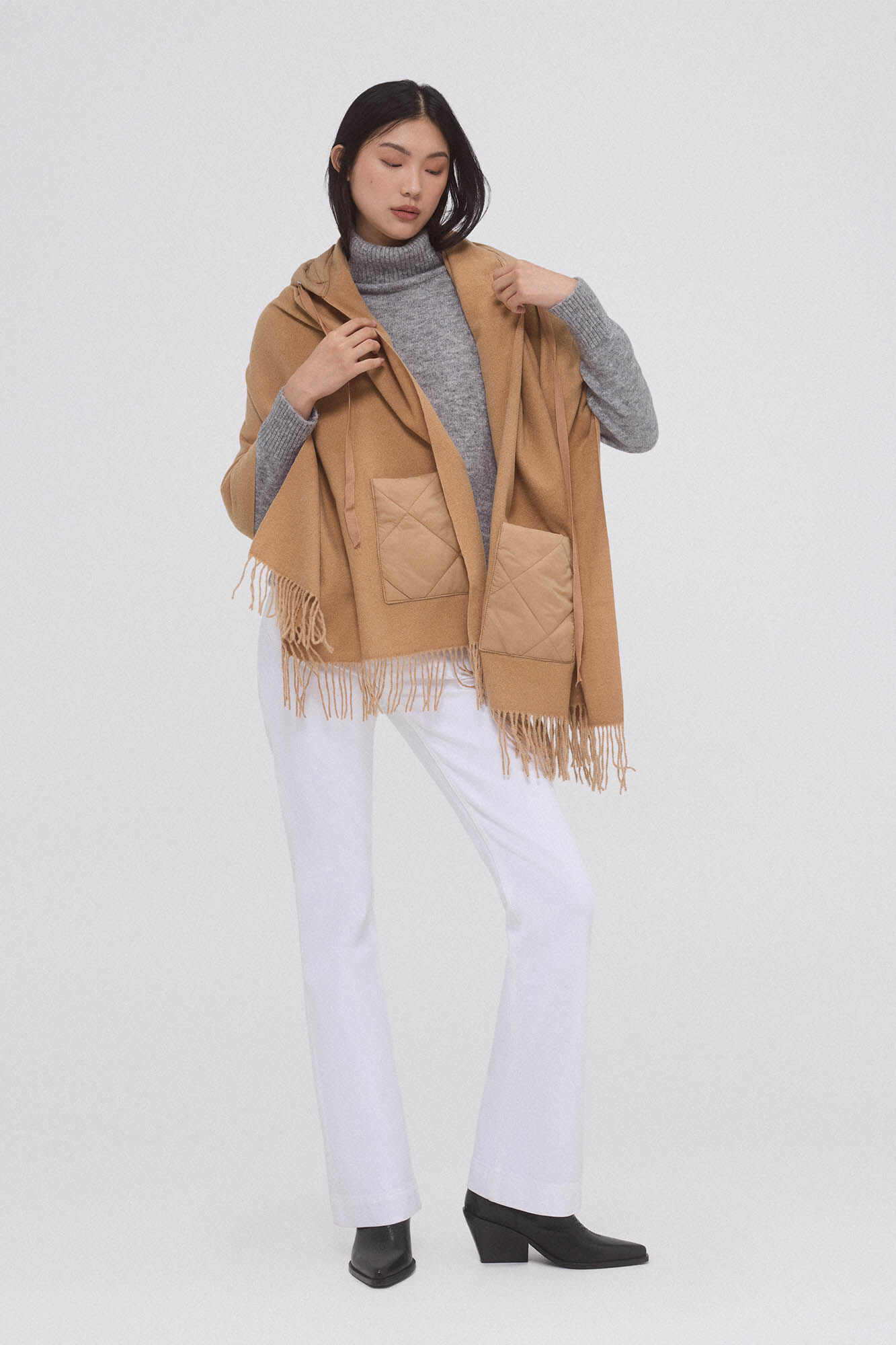 Pedro del Hierro Fringe poncho with hood and pockets Beige