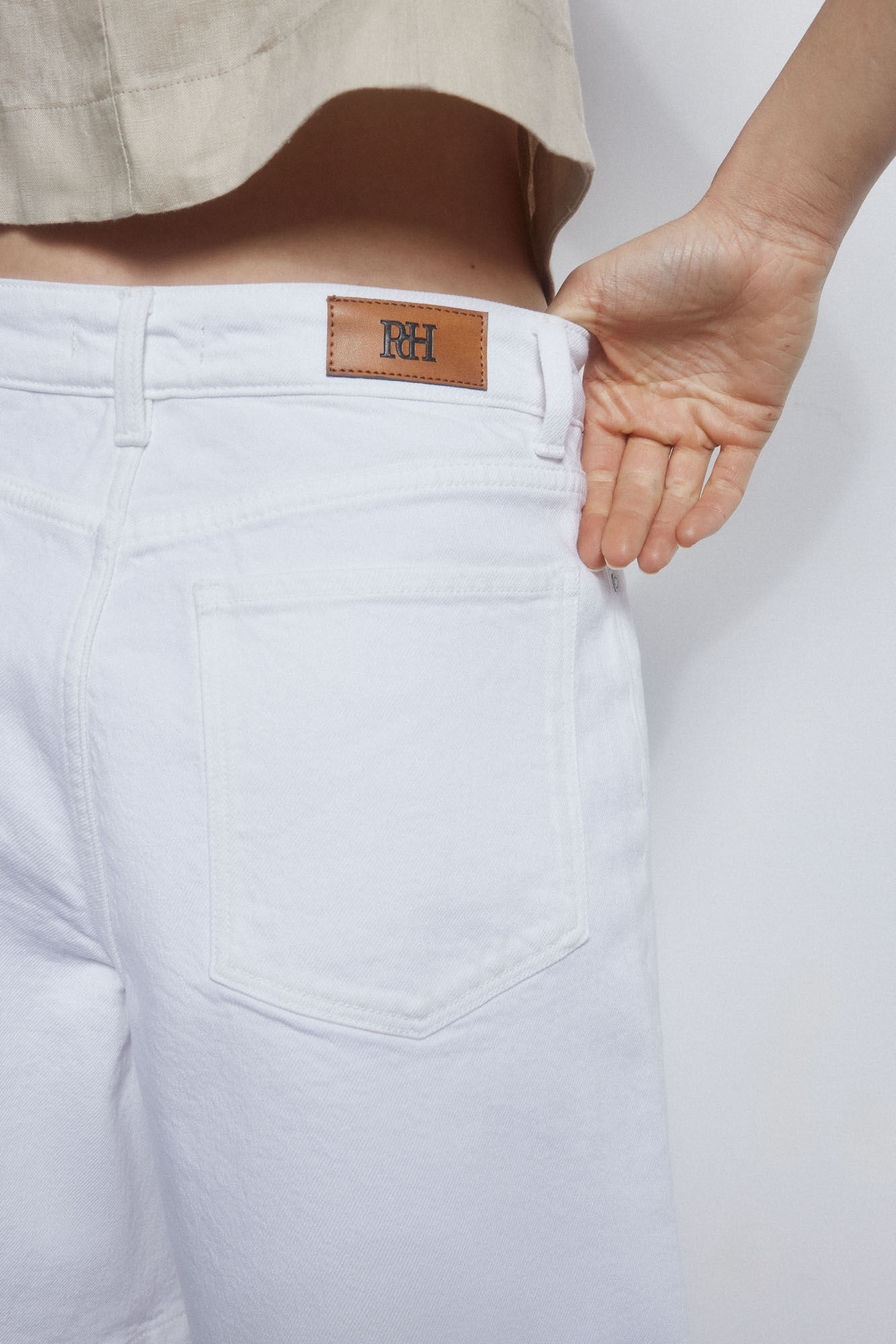 Pedro del Hierro Bermuda denim Ecru