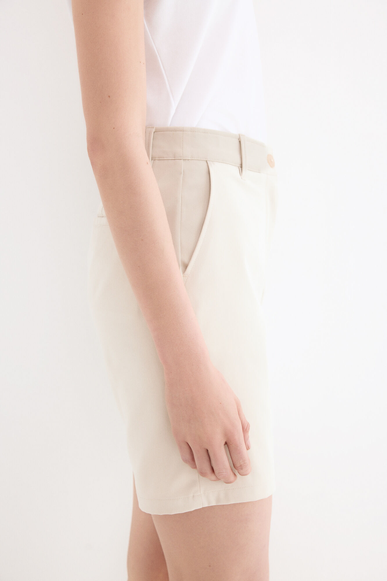 Pedro del Hierro Bermuda t&eacute;cnica Beige