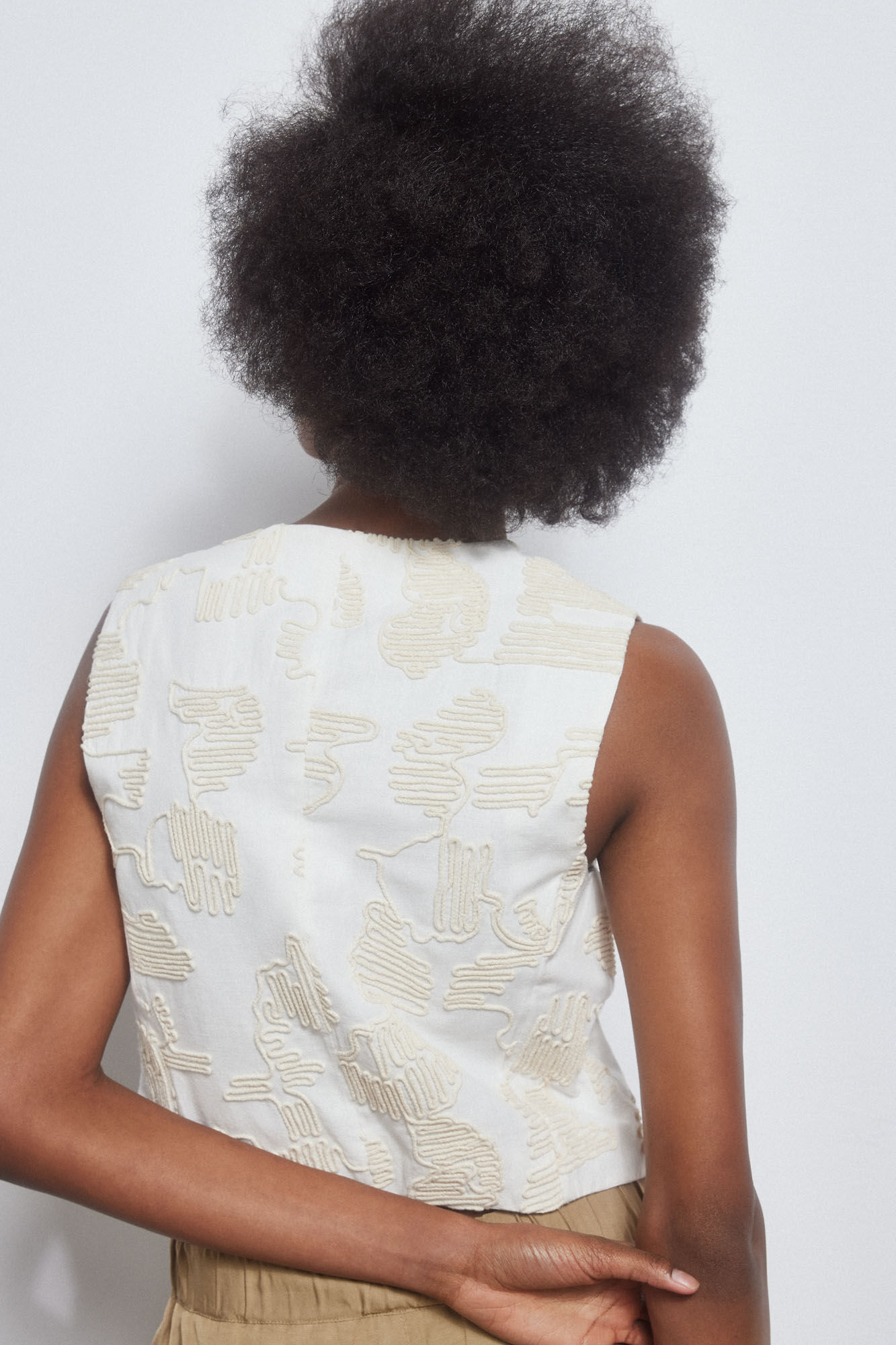 Pedro del Hierro Chaleco corto Crudo