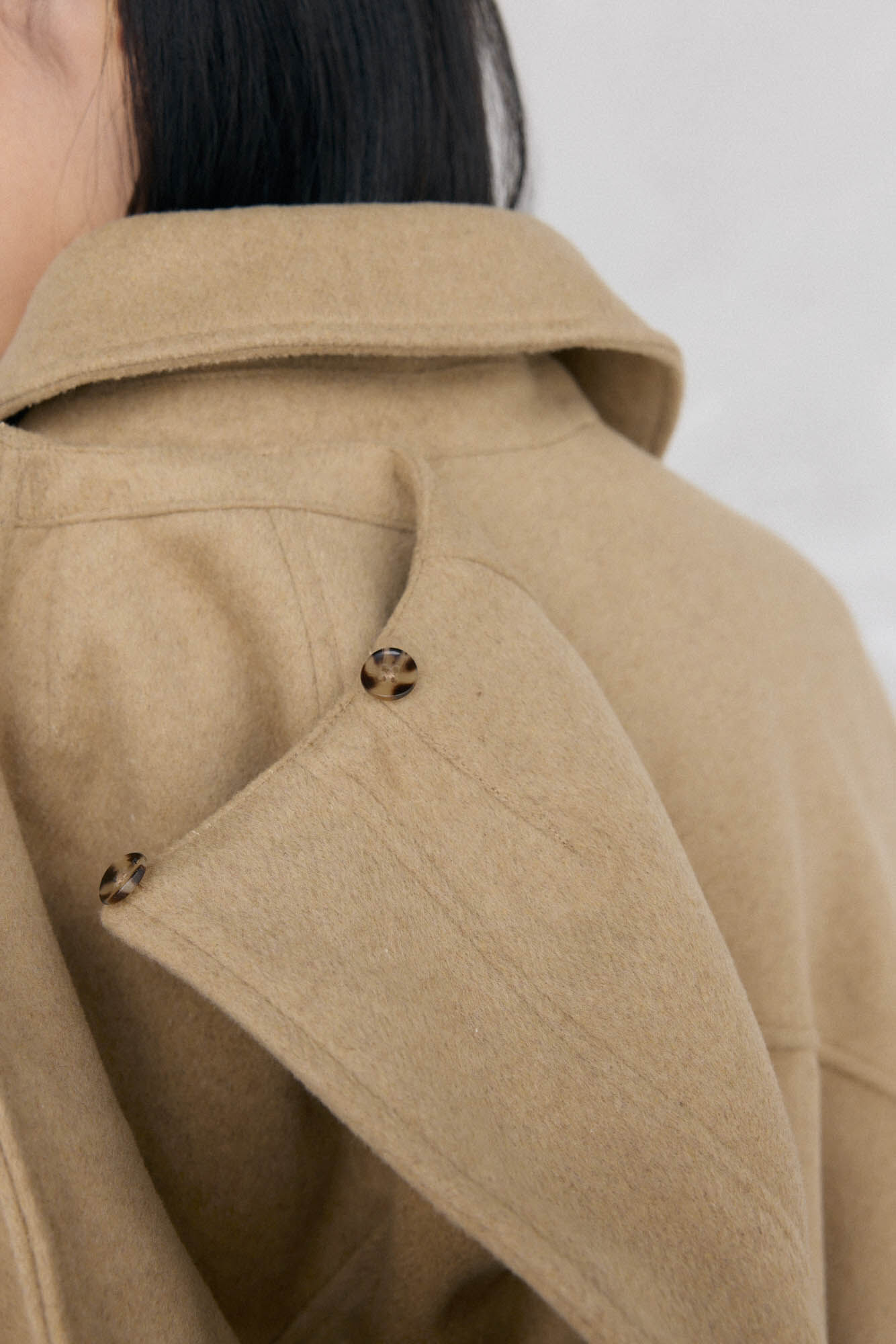 Pedro del Hierro Jaqueta estilo capa com capuz Beige