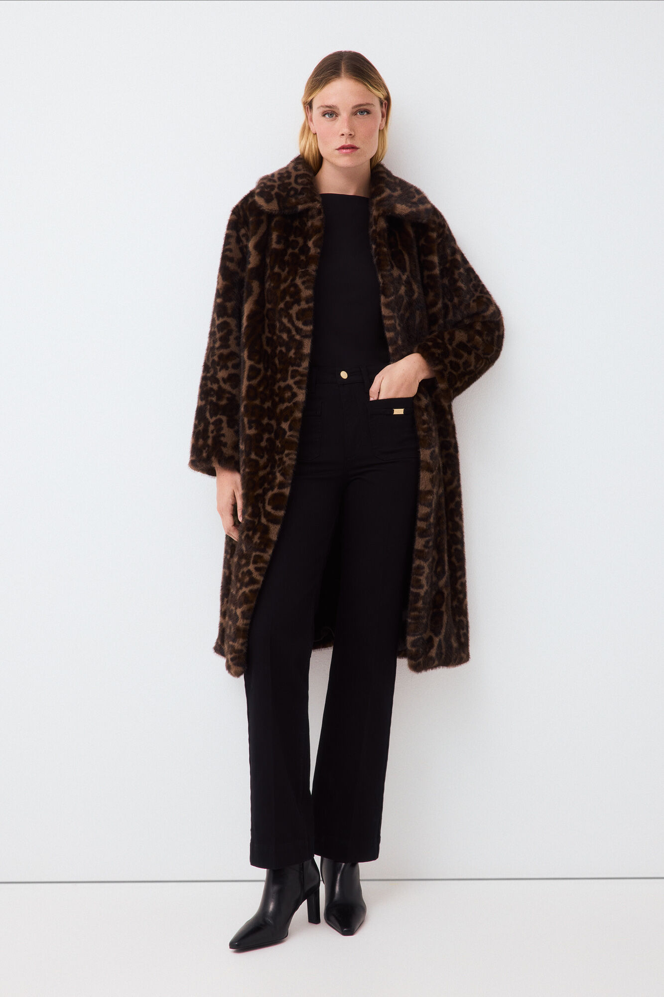 Pedro del Hierro Faux fur coat