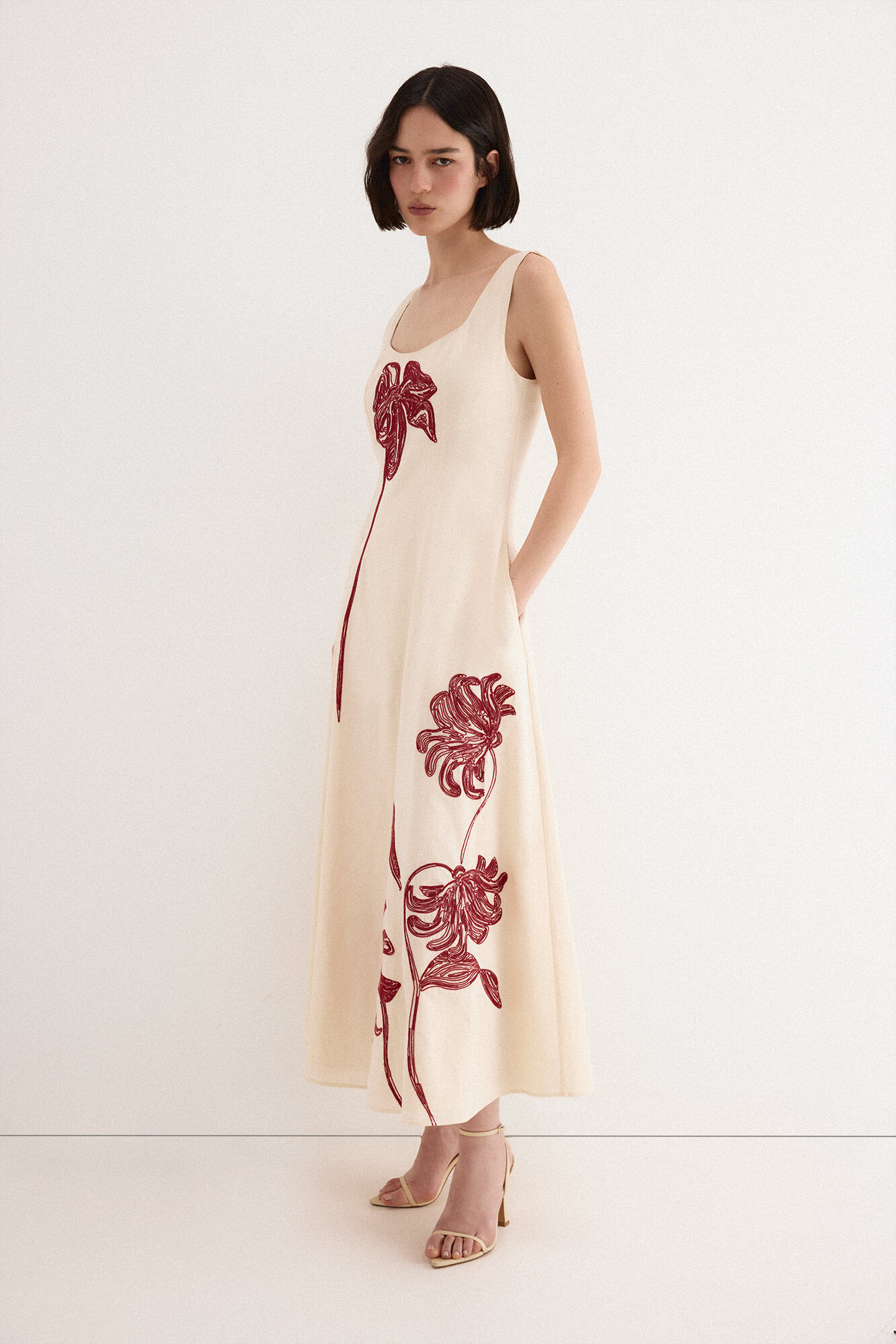 TFP by Tamara Falc&oacute; Floral embroidered dress Ecru