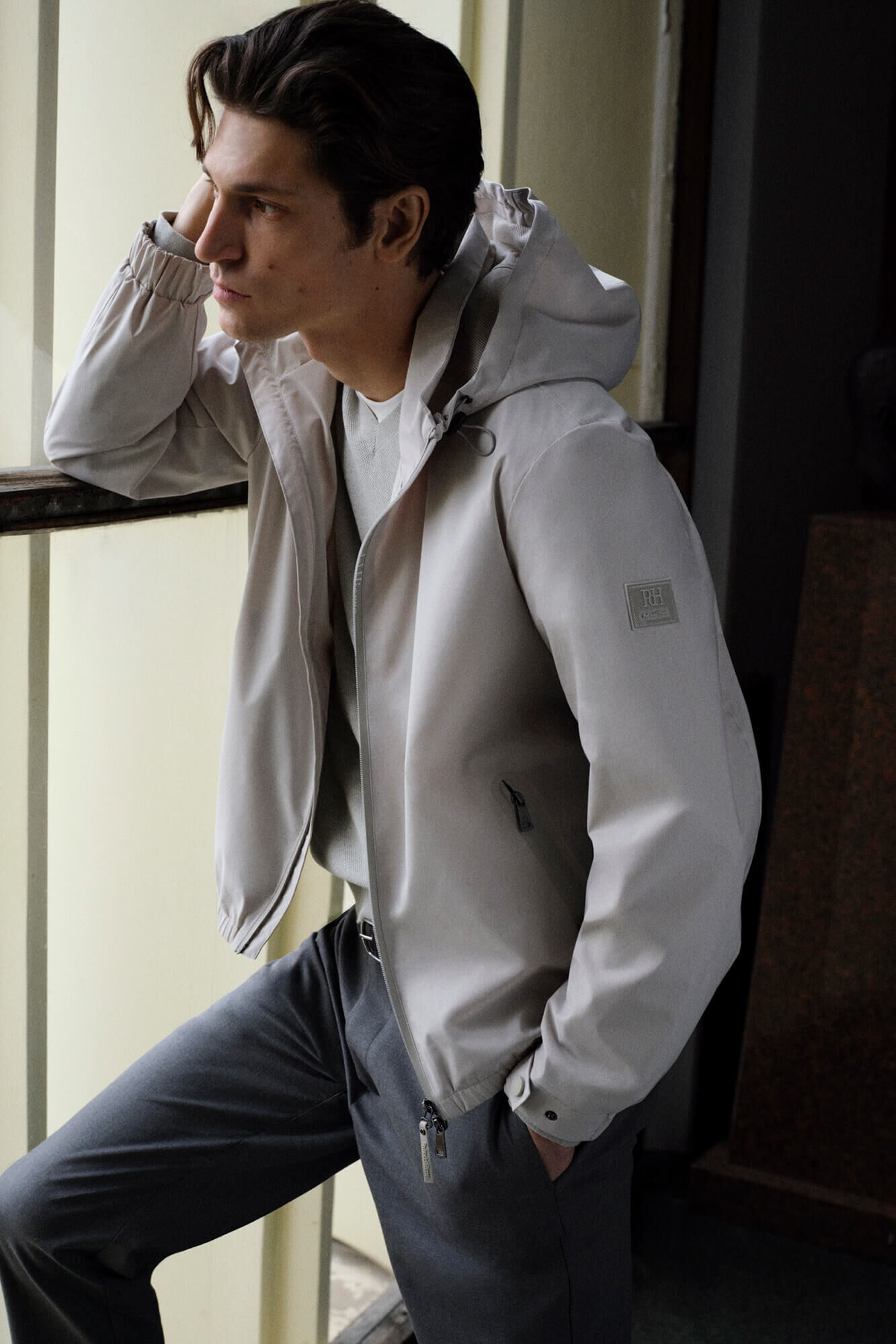 Pedro del Hierro Technical lightweight hooded jacket