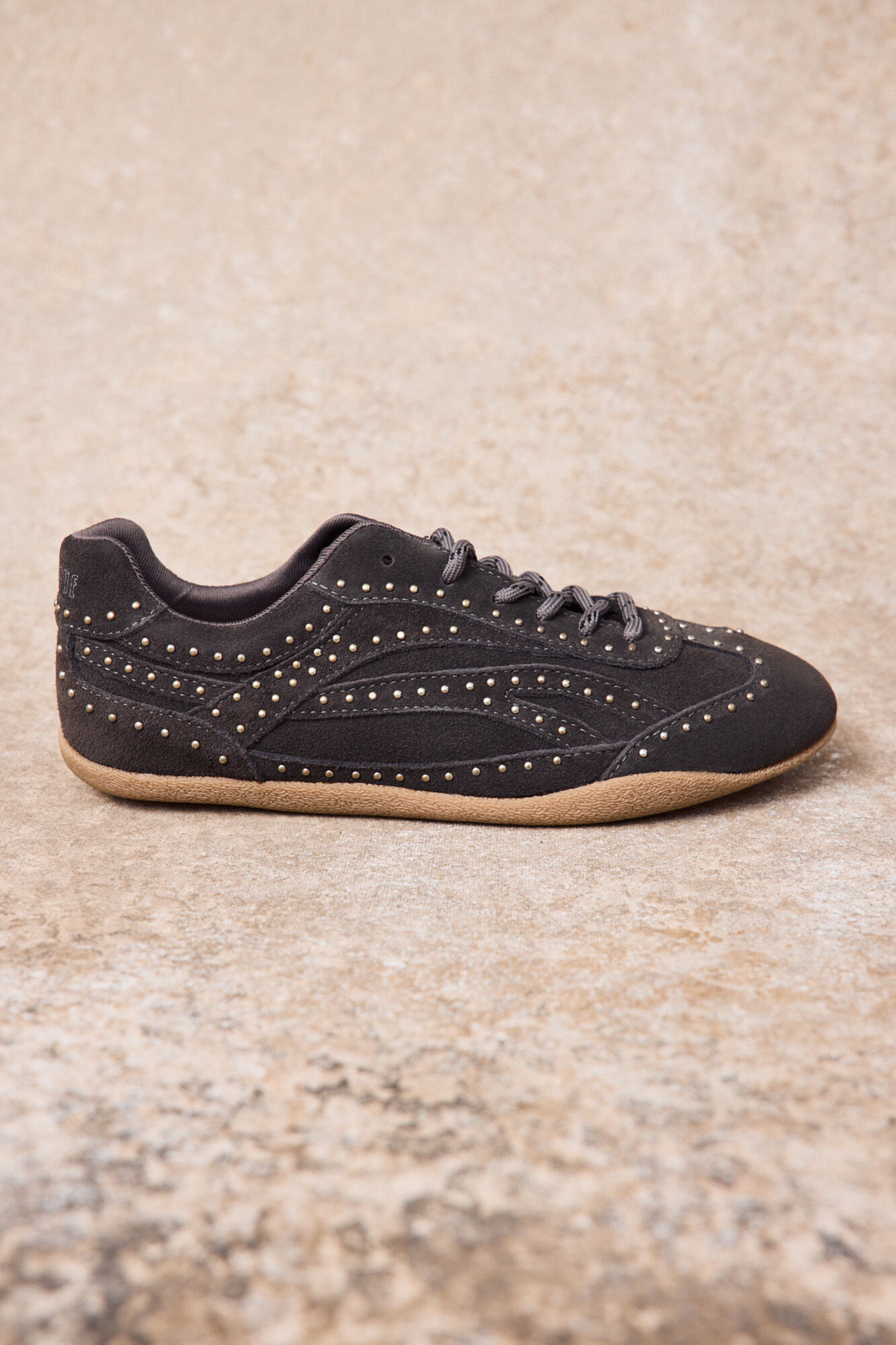 Slowlove Zapatilla piel tachas Gris