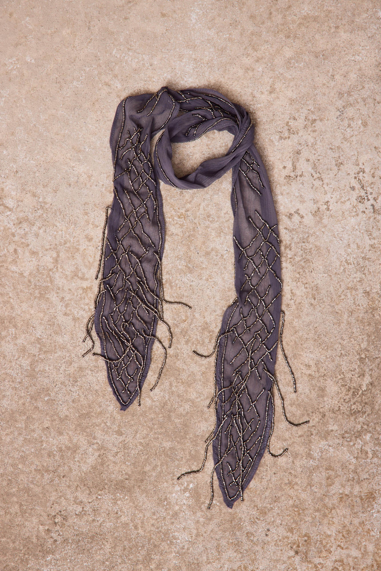 Slowlove Corbata joya bordada Gris