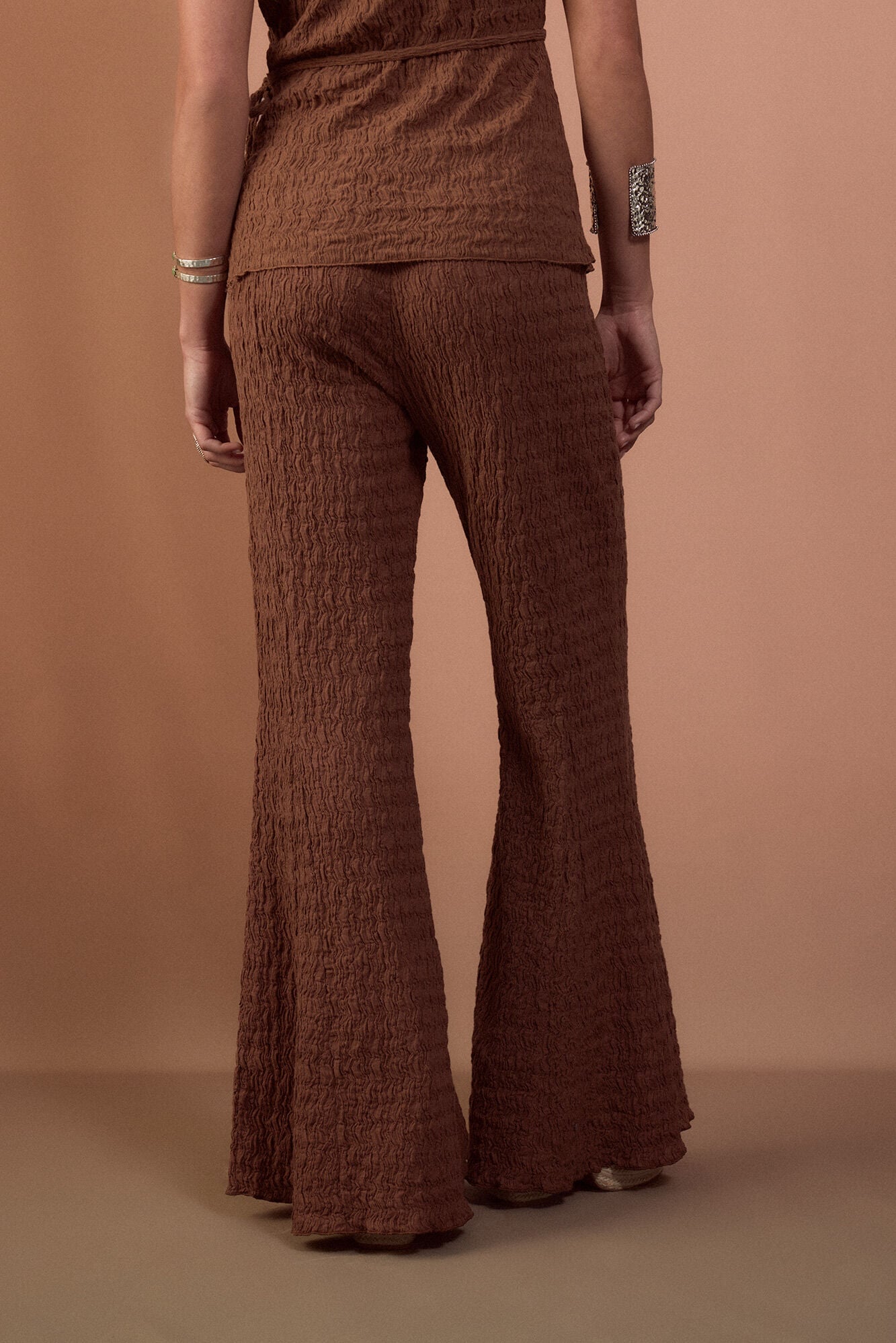 Slowlove Pantal&oacute;n campana de punto Castanho