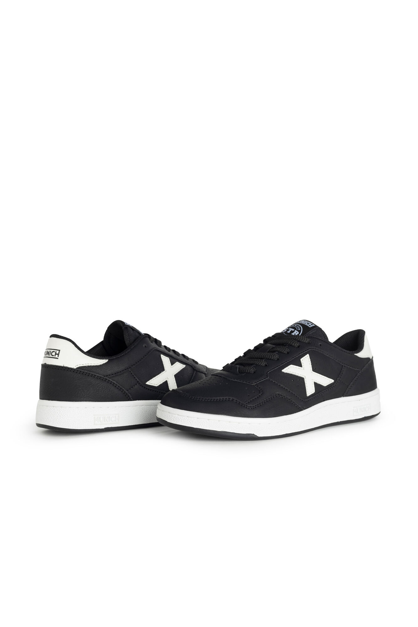 Munich Zapatilla Arrow 62 negro