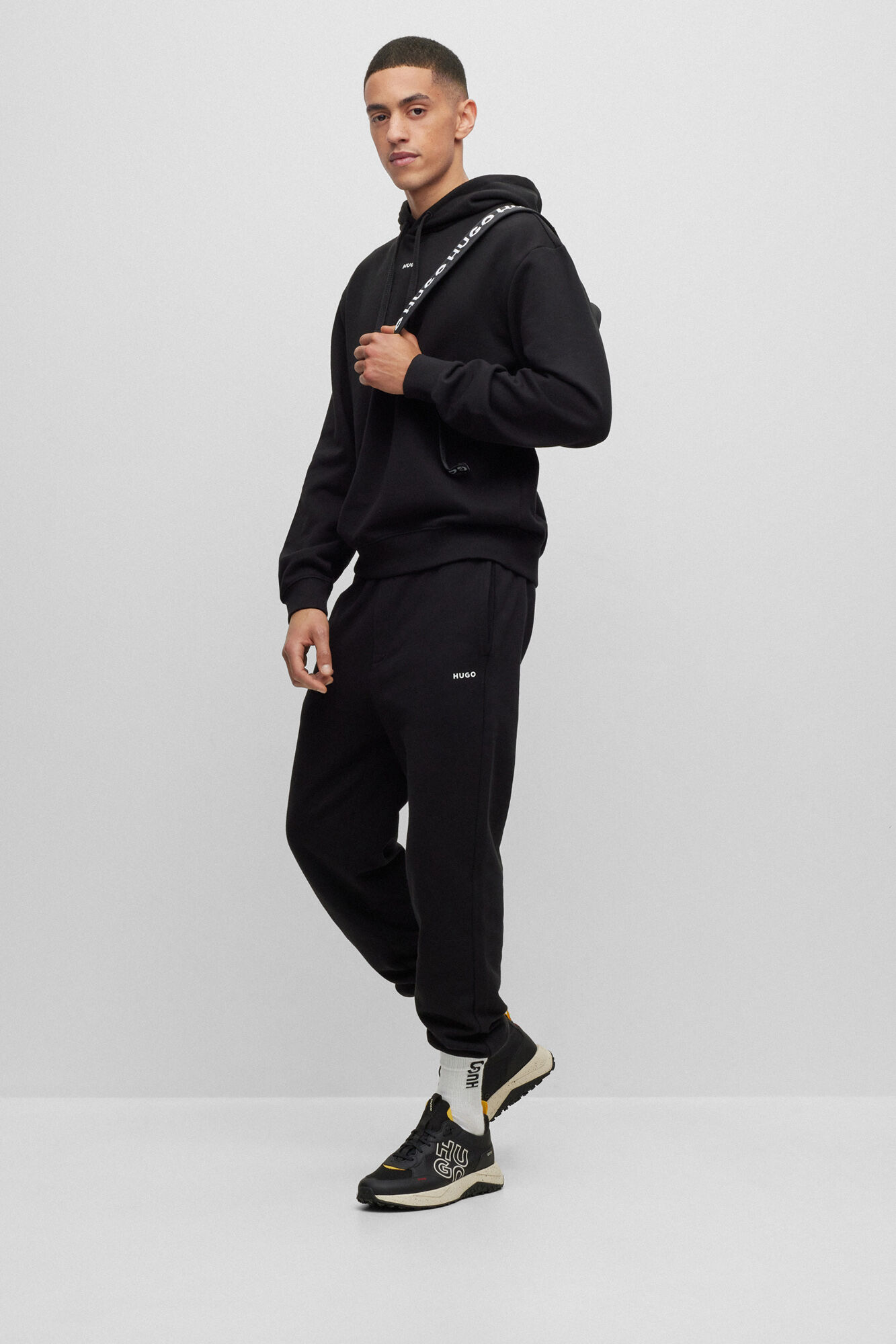 HUGO Sapatilhas com logo preto