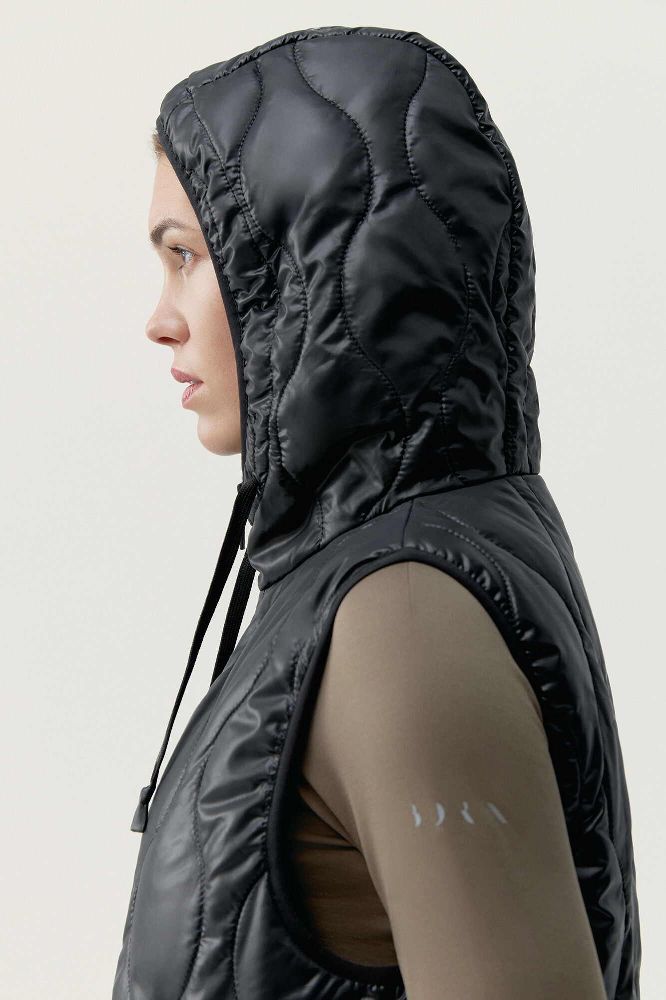 Born Living Yoga Jacket Tessa Black black