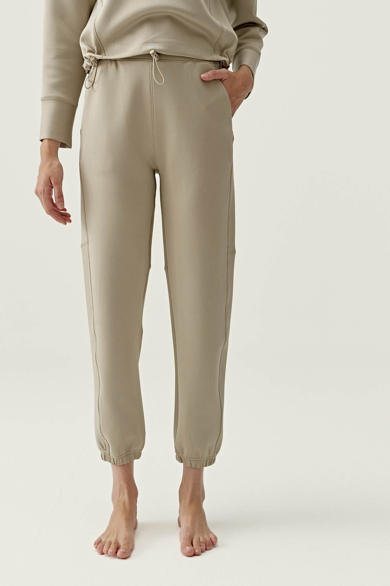 Born Living Yoga Jogger Saona Off White grey