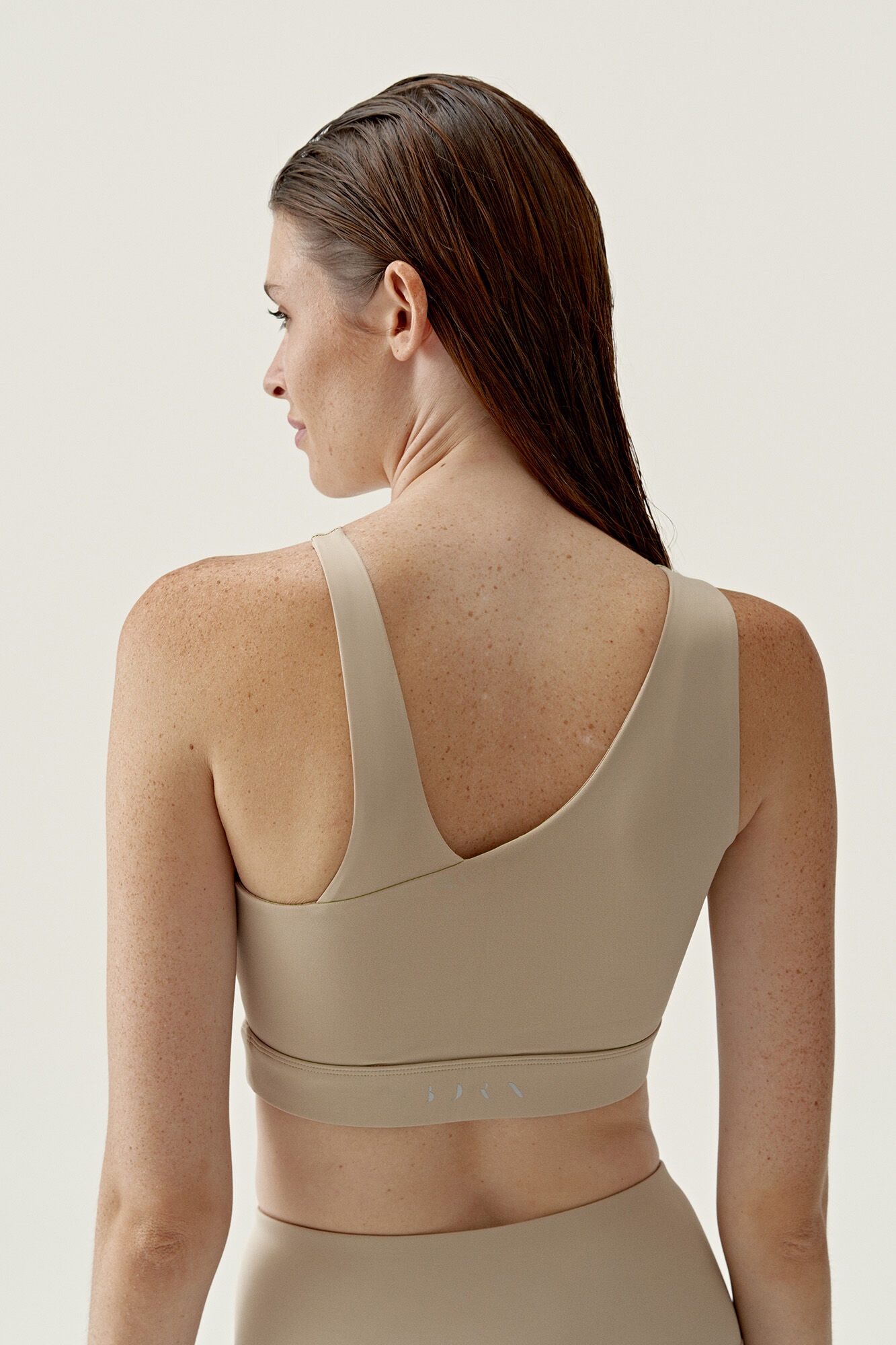 Born Living Yoga Top Chloe Pumice beige