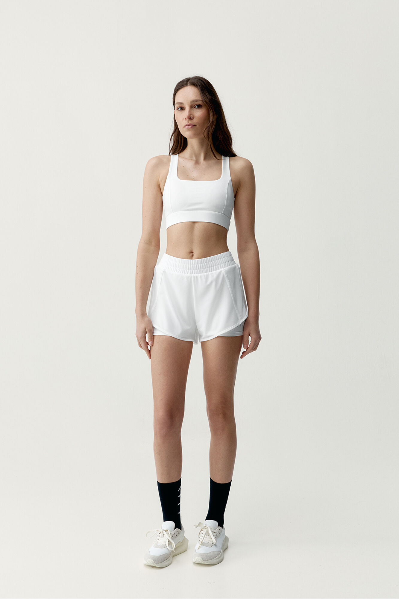 Born Living Yoga Off-white sports shorts PADMA 2.0 beige