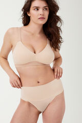 Spanx Tanga moldeador invisible caf&eacute; au lait SPANX nude