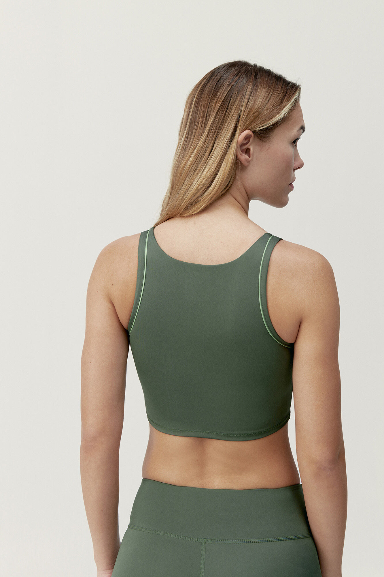 Born Living Yoga Top Indra Hunter/Matcha beige