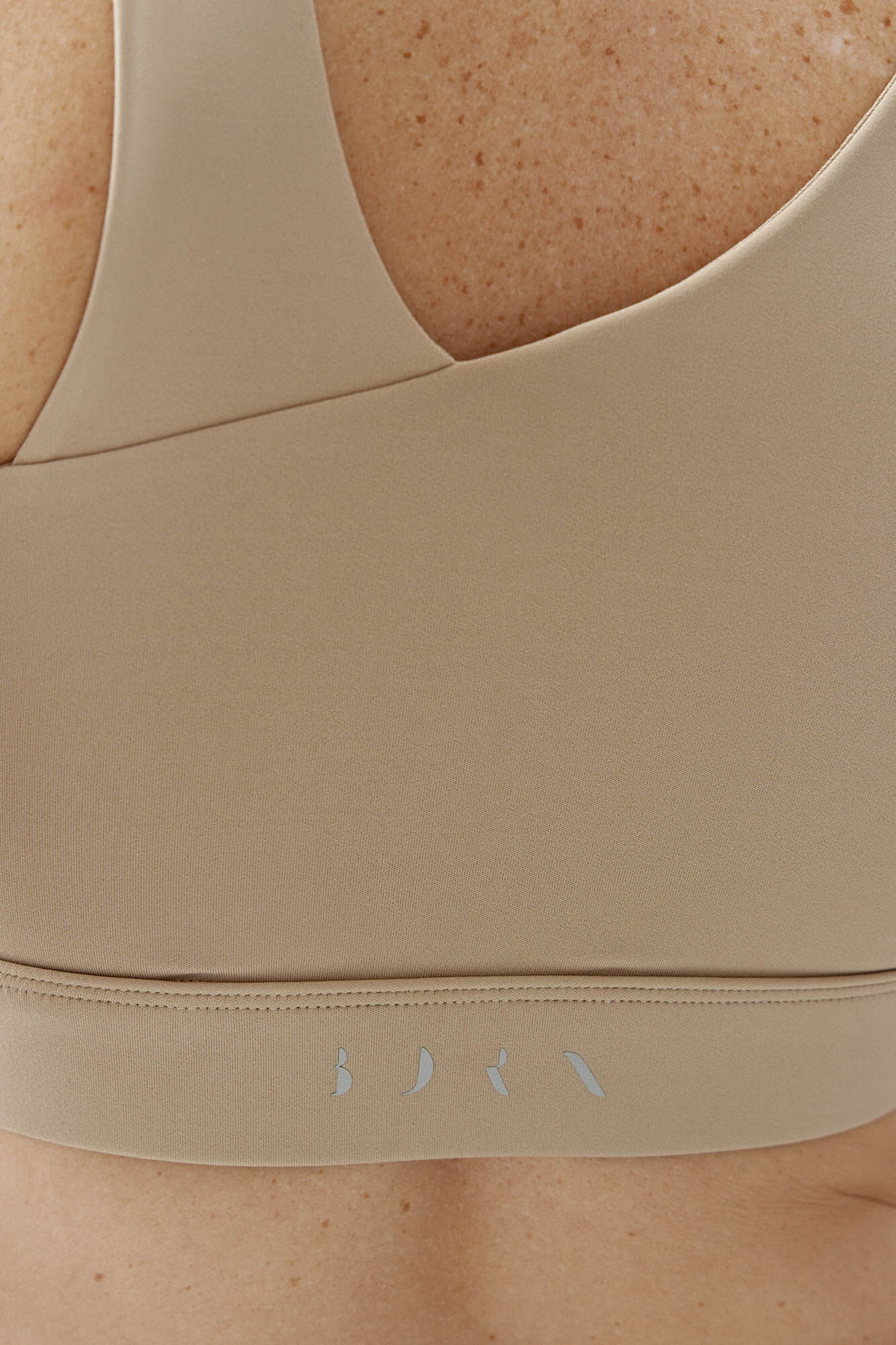 Born Living Yoga Top Chloe Pumice beige