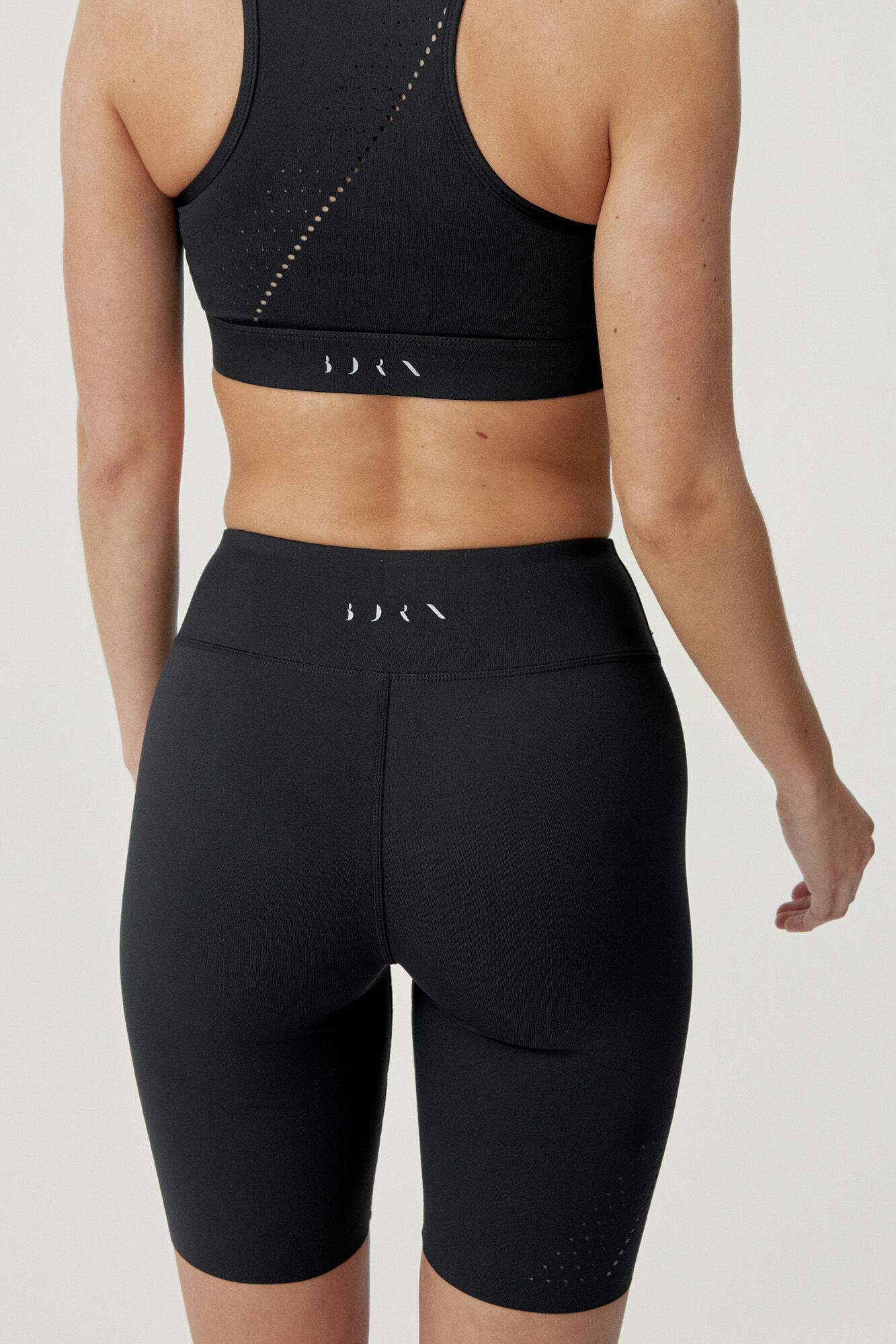 Born Living Yoga Cal&ccedil;&otilde;es Soata Black preto