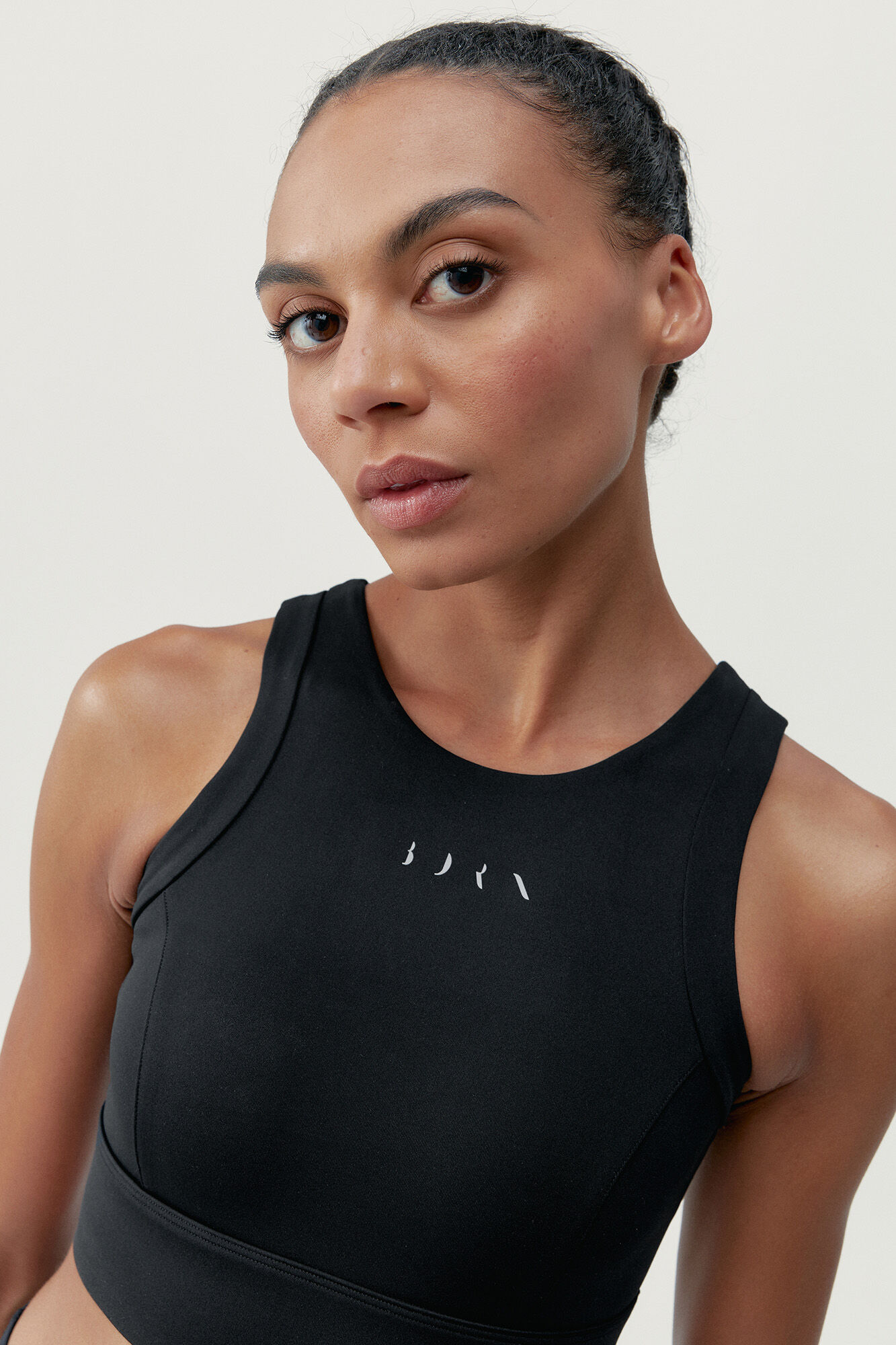 Born Living Yoga Esme sports top black