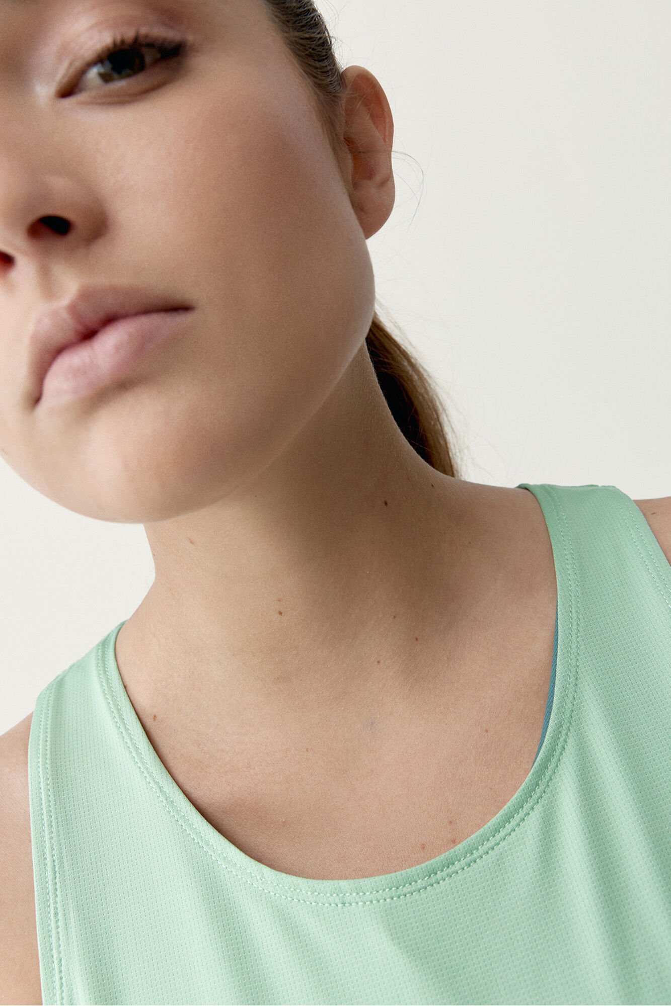 Born Living Yoga Mint green sports T-shirt Selena green