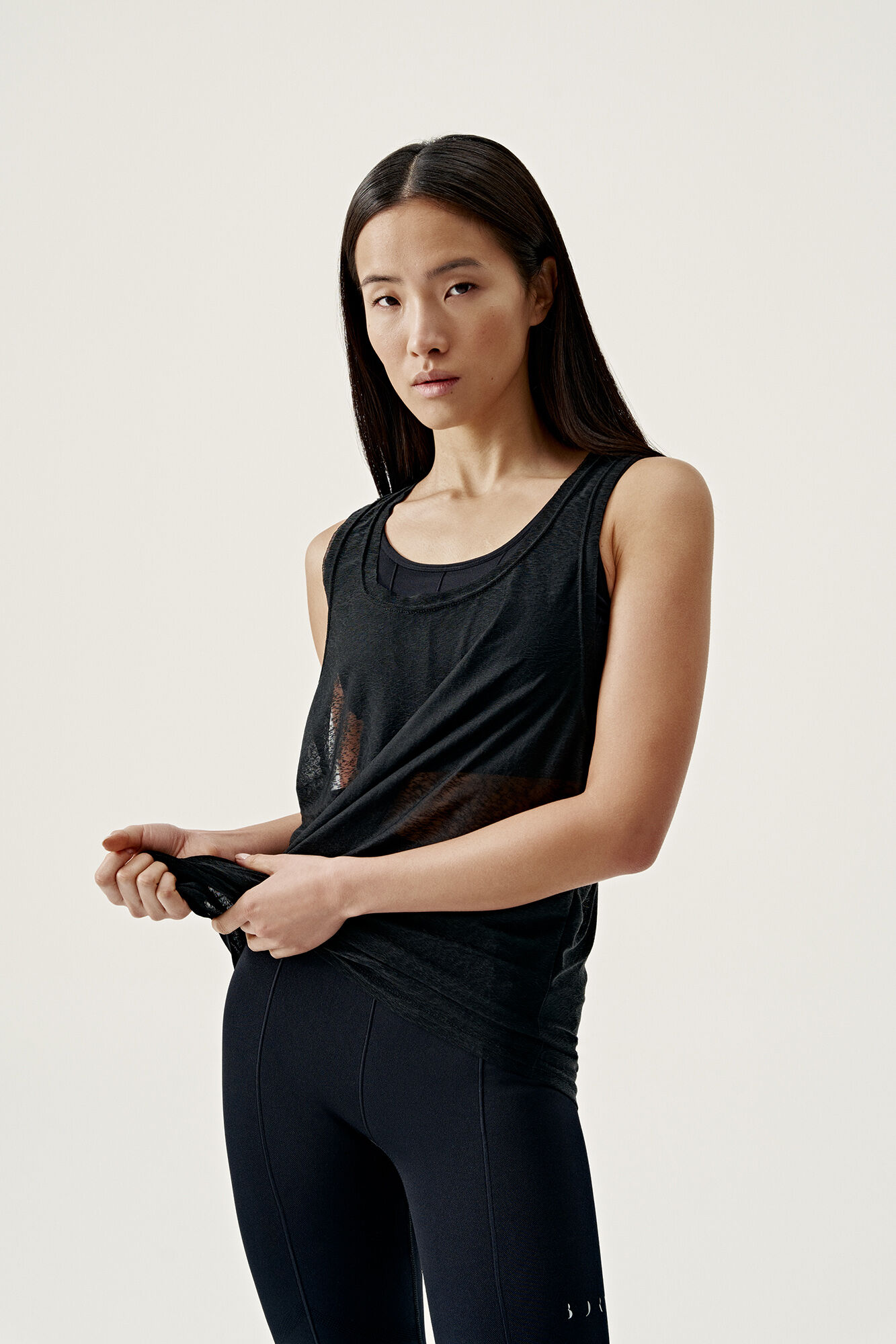 Born Living Yoga Black Ada T-shirt black