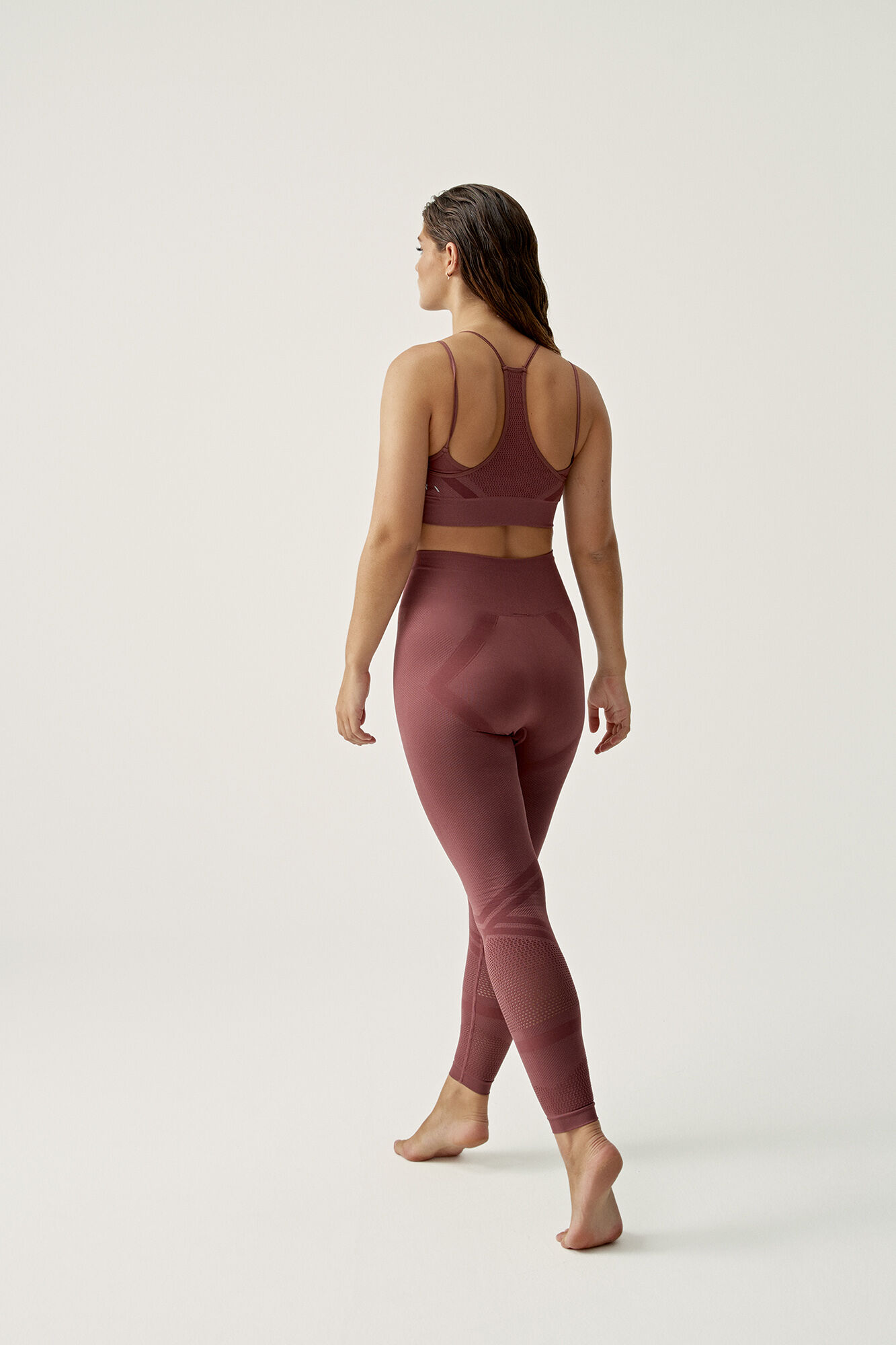 Born Living Yoga Legging Maya Nostalgie red