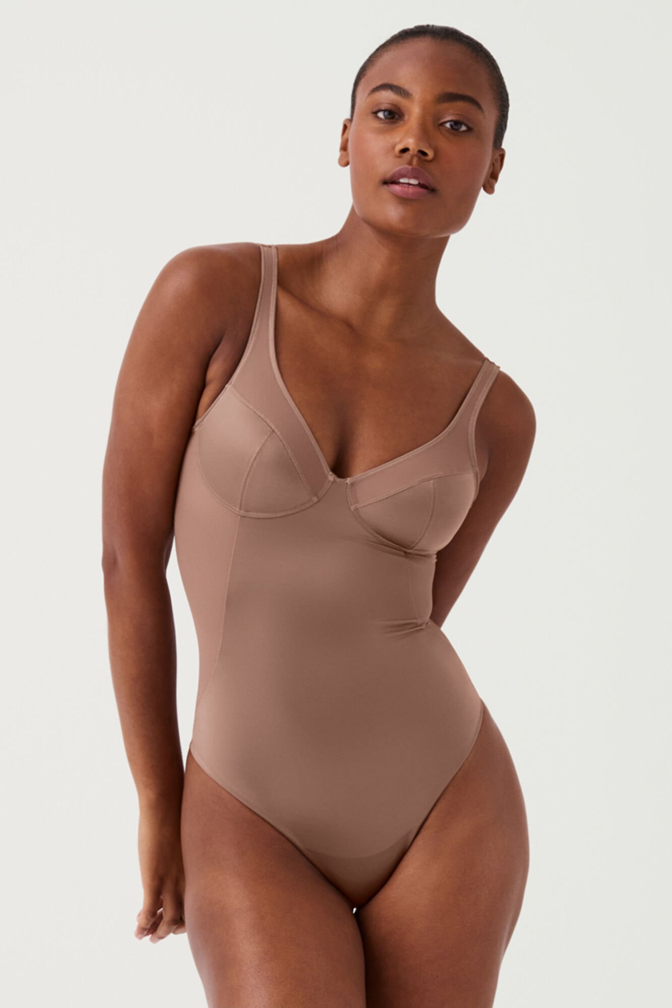 Spanx Body tanga de compresi&oacute;n tul y sat&eacute;n Shaping satin  nude