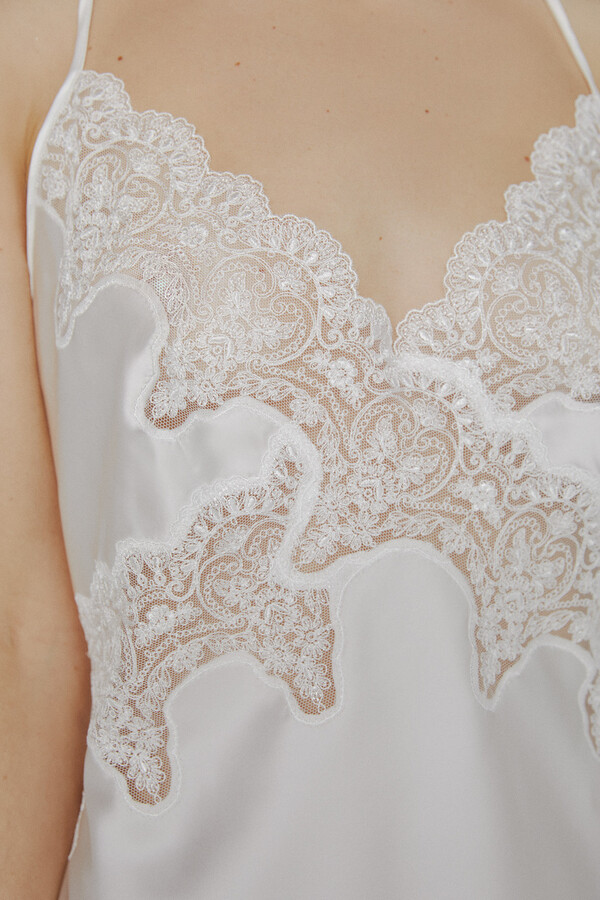 Womensecret Camisa de dormir Ivette Bridal de cetim com bordados em branco bege