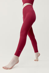 Born Living Yoga Legging Kamay Currant rojo