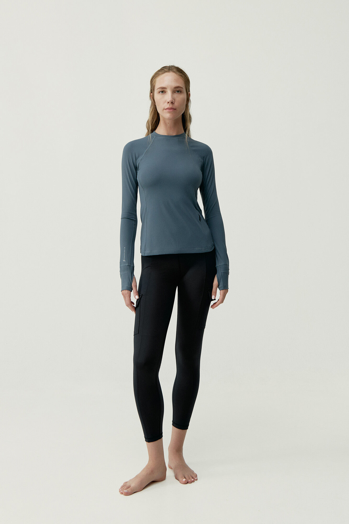 Born Living Yoga T-Shirt Xela Stormy Grey azul