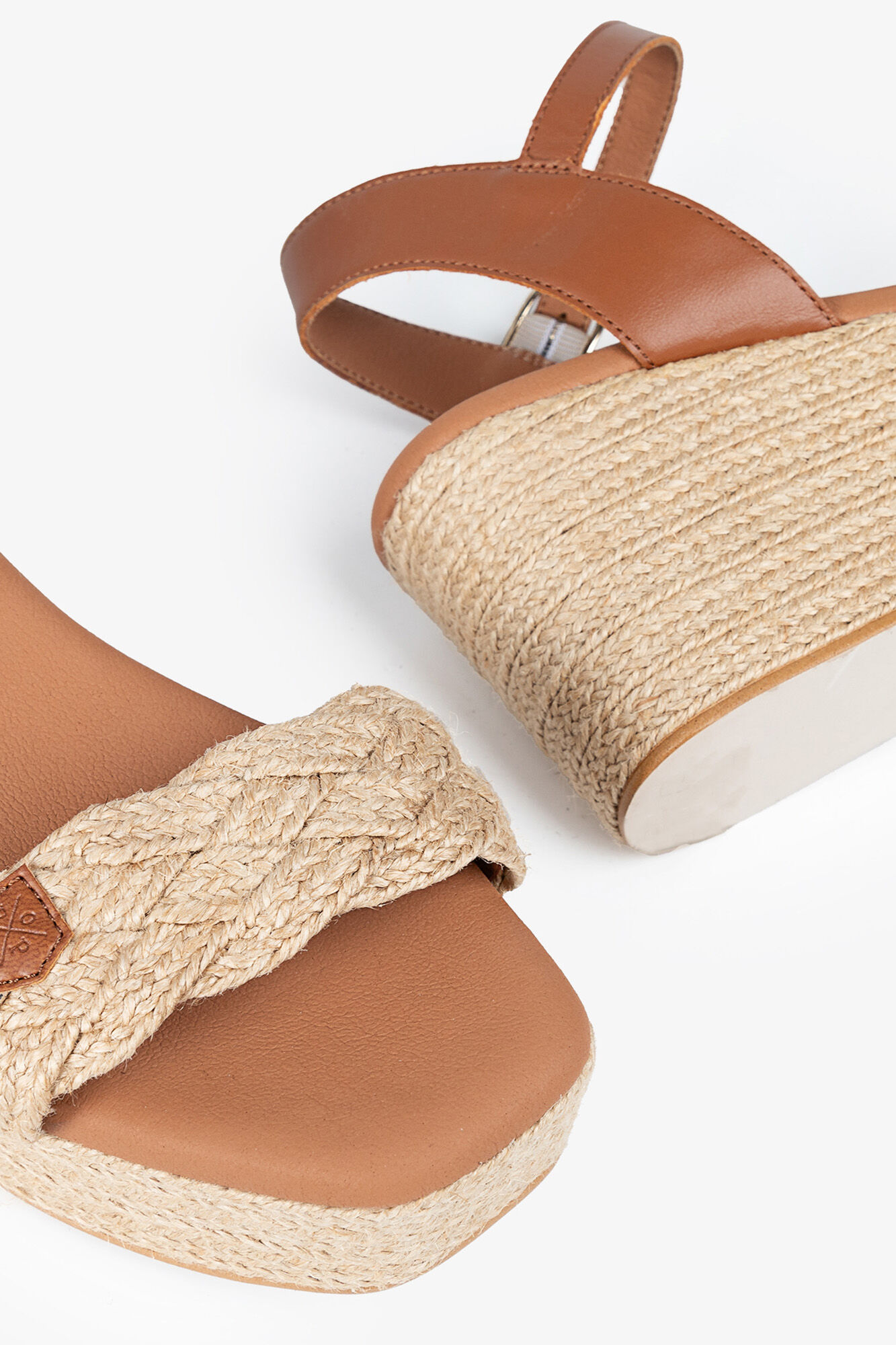 Popa Cu&ntilde;a baja marr&oacute;n