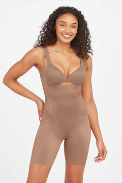Body moldeador invisible beige Spanx, Bodies para mulher