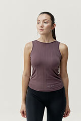 Born Living Yoga T-Shirt Yara Beet Plant burdeos