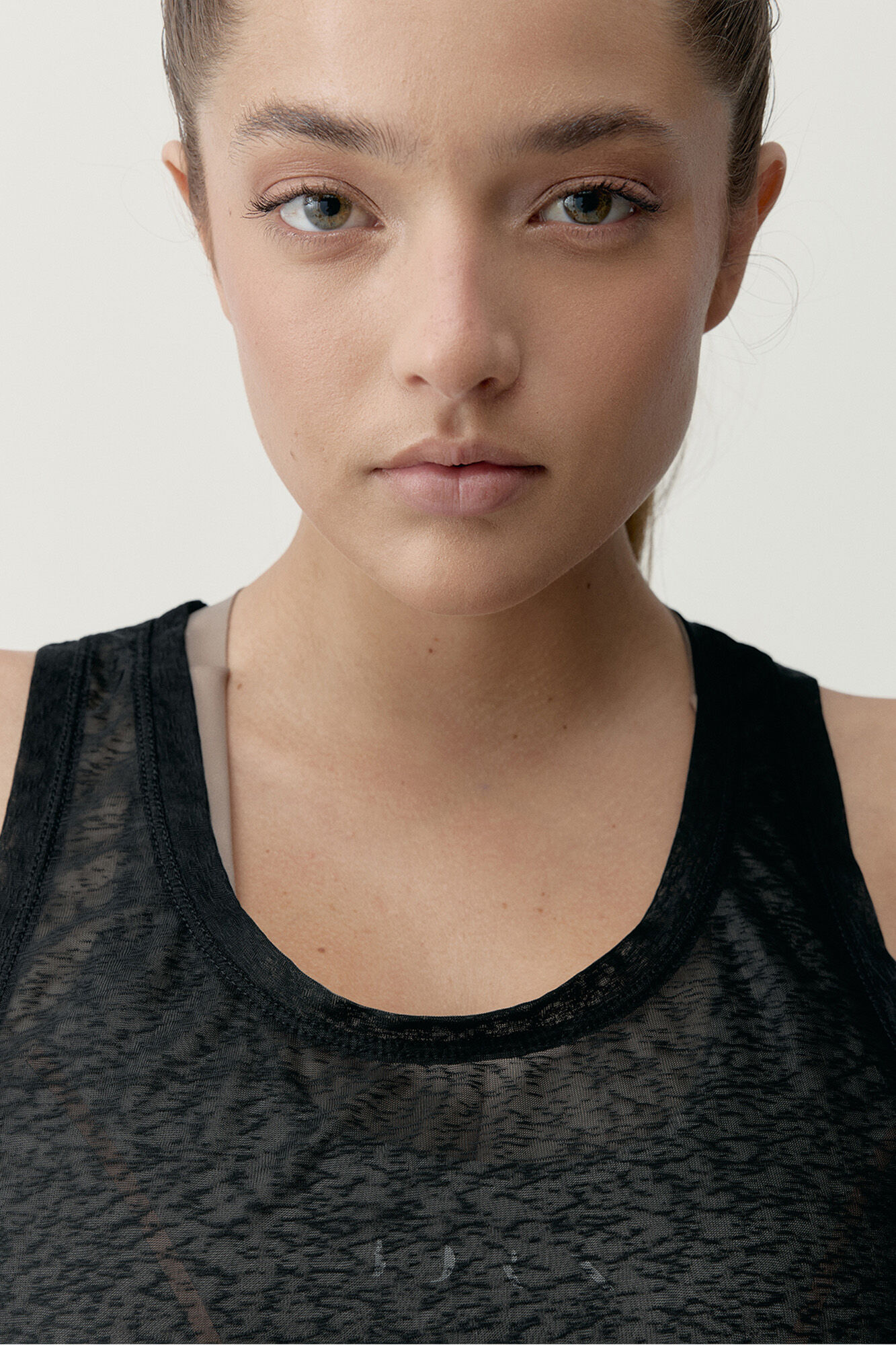 Born Living Yoga Camiseta deportiva Ada 2.0 Negra negro