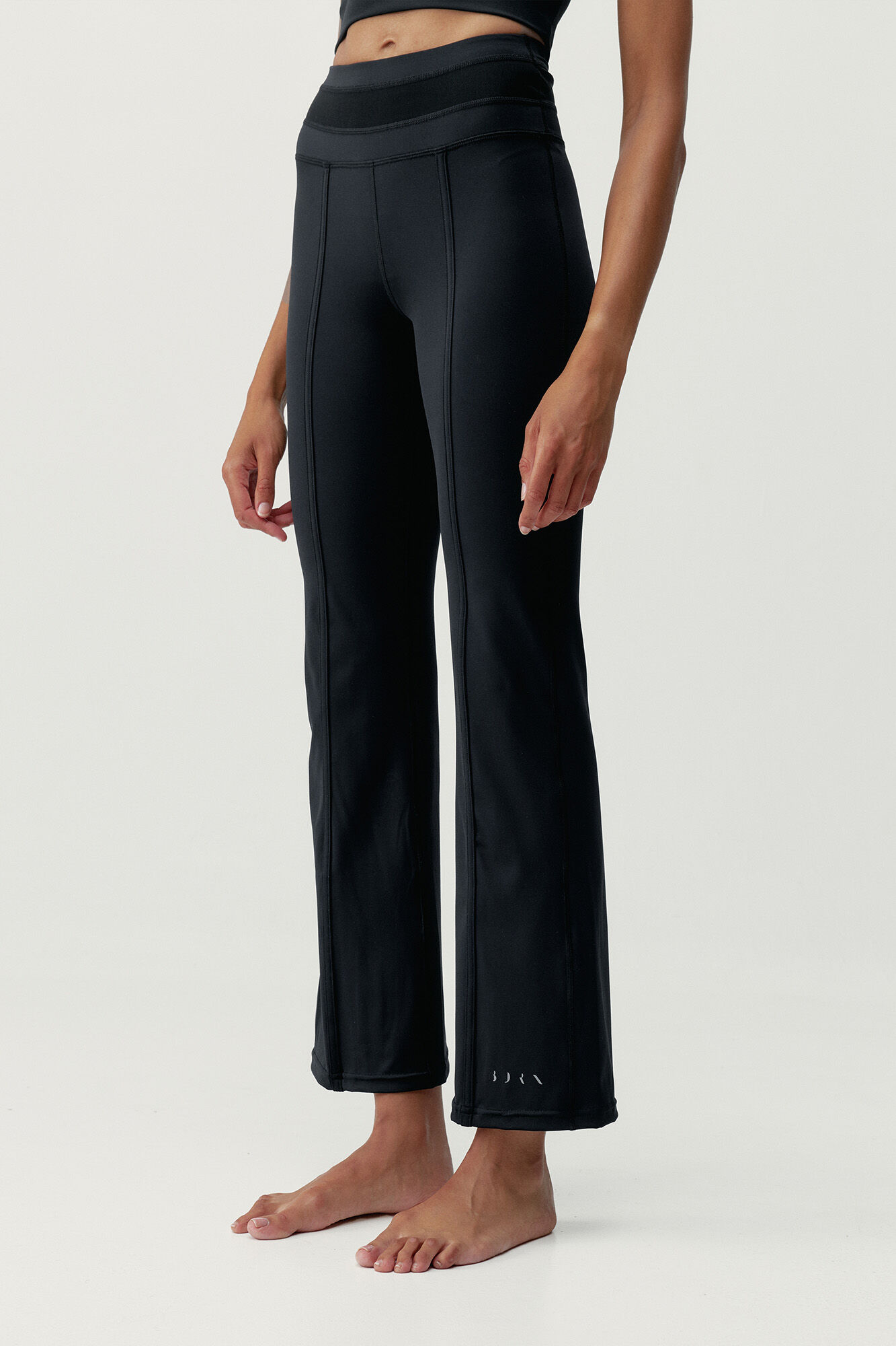 Born Living Yoga Legging Maeva negro