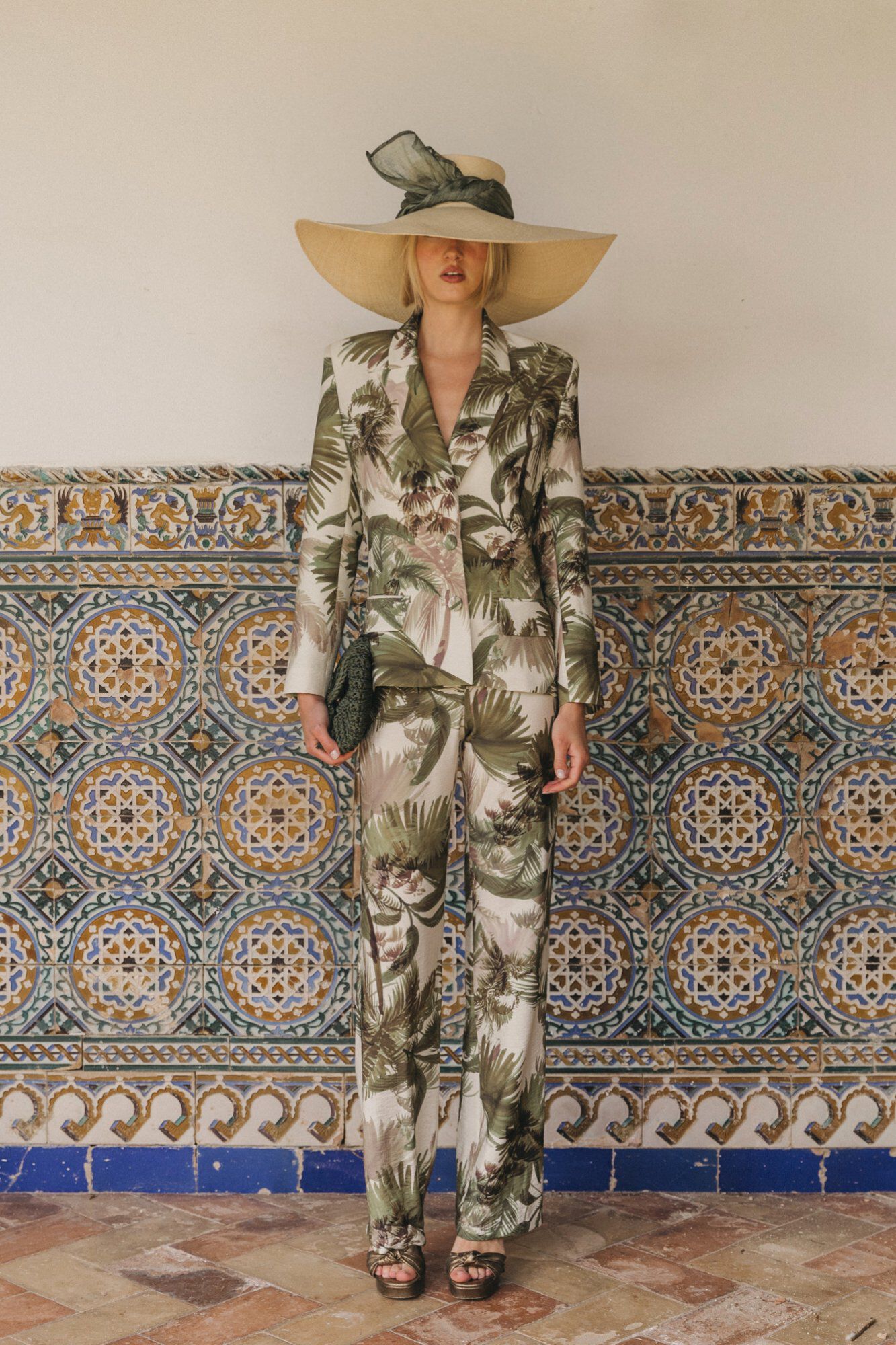 Conjunto de chaqueta y pantal&oacute;n