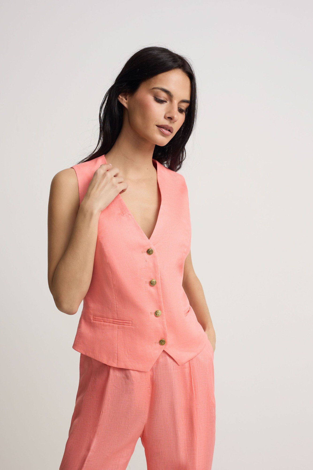 Conjunto de chaleco y pantalon