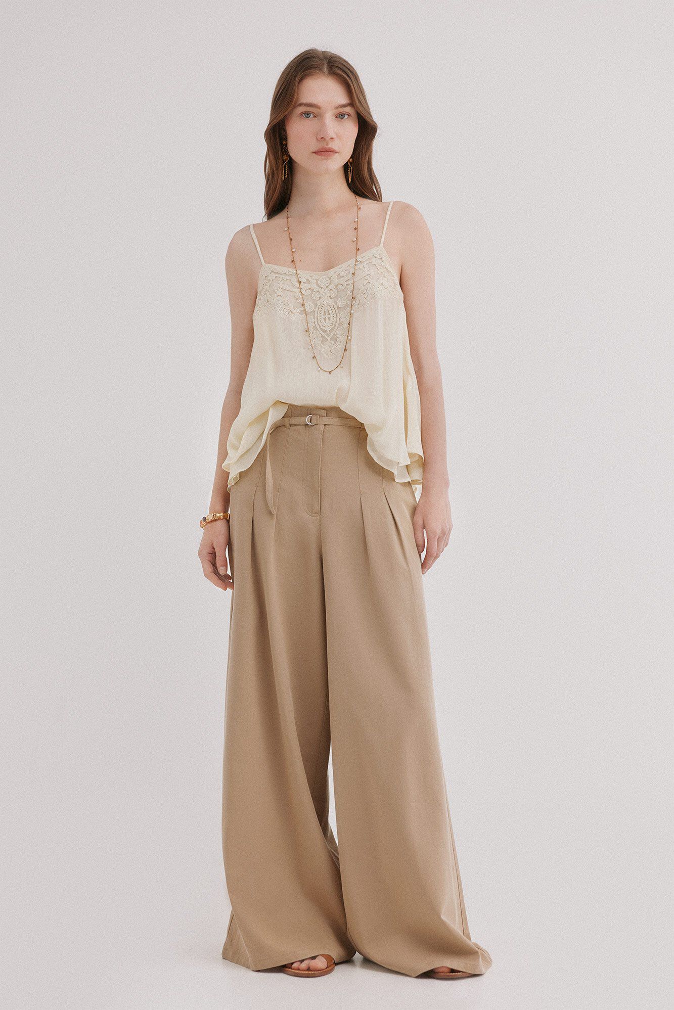 Conjunto de poppy y mar&iacute;a