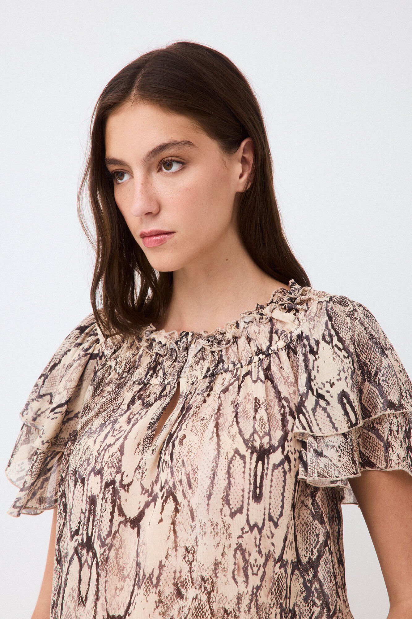 Blouse and trousers set