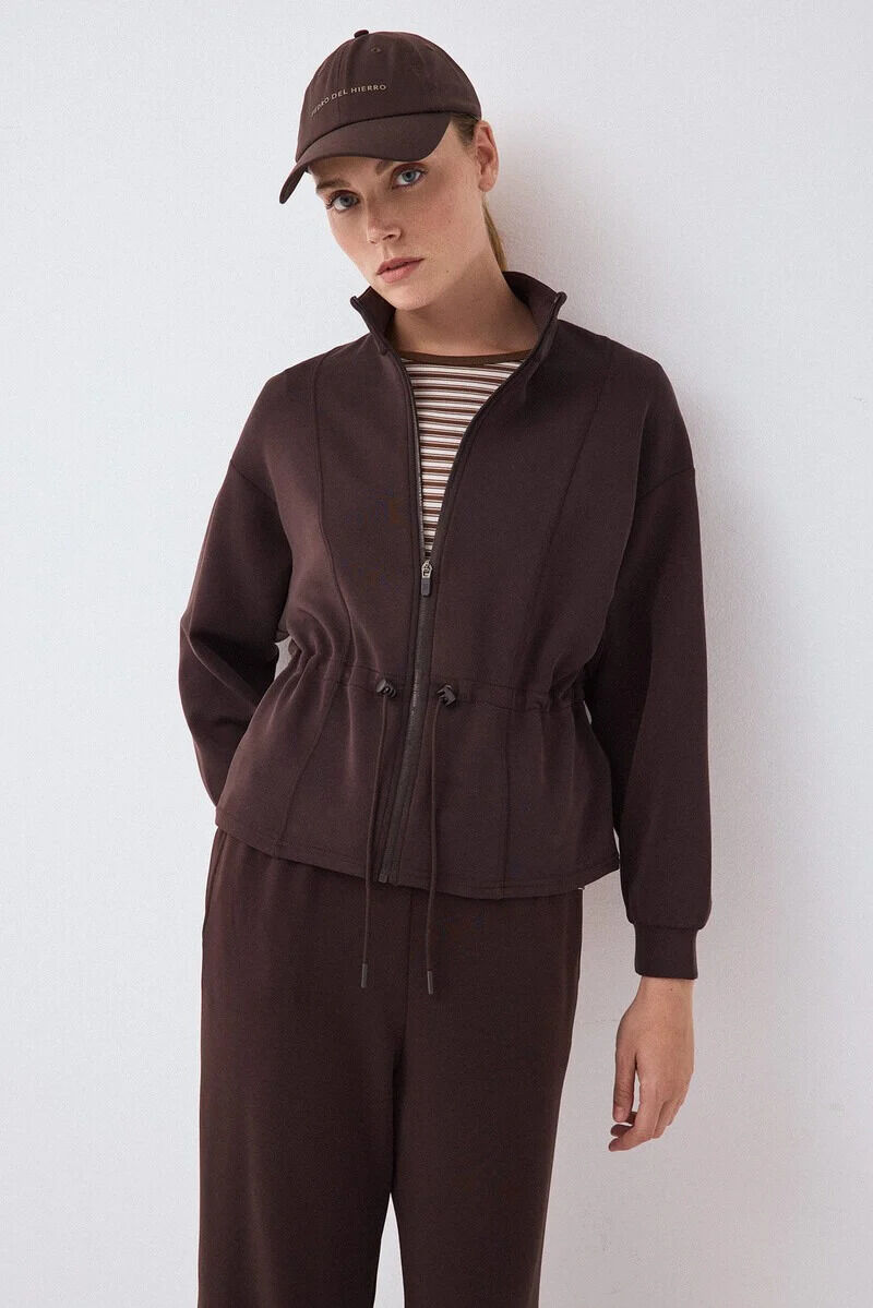 Sweatshirt and trousers set