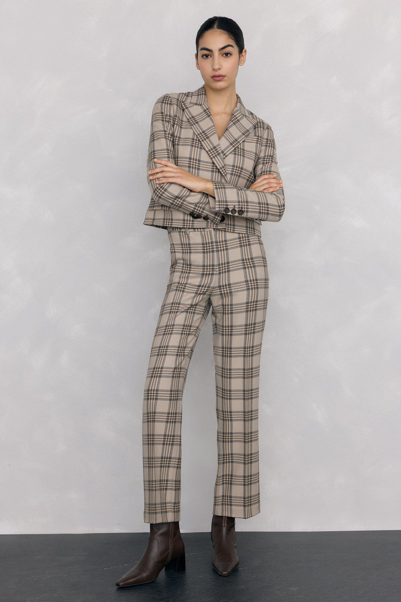 Trousers, blazer and boot set